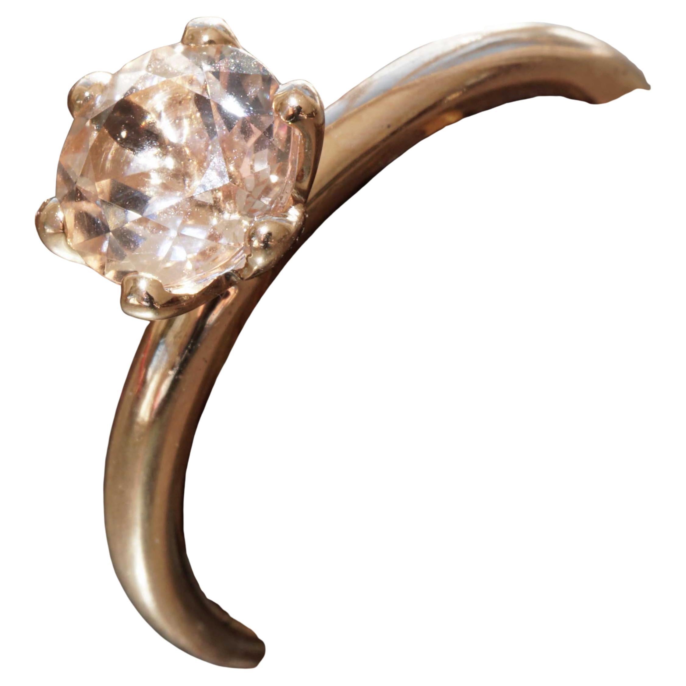 Cushion Cut Morganit Ring made in Valenza  finest Goldsmith´s Work Bestseller Combination For Sale