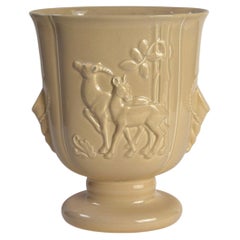 Vaso su piedistallo in ceramica Art Déco di Beswick, con rilievo di gazzella, Inghilterra, anni ’30