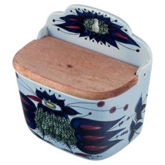 Beth Breyen, Tenera, Aluminia, large earthenware salt container.