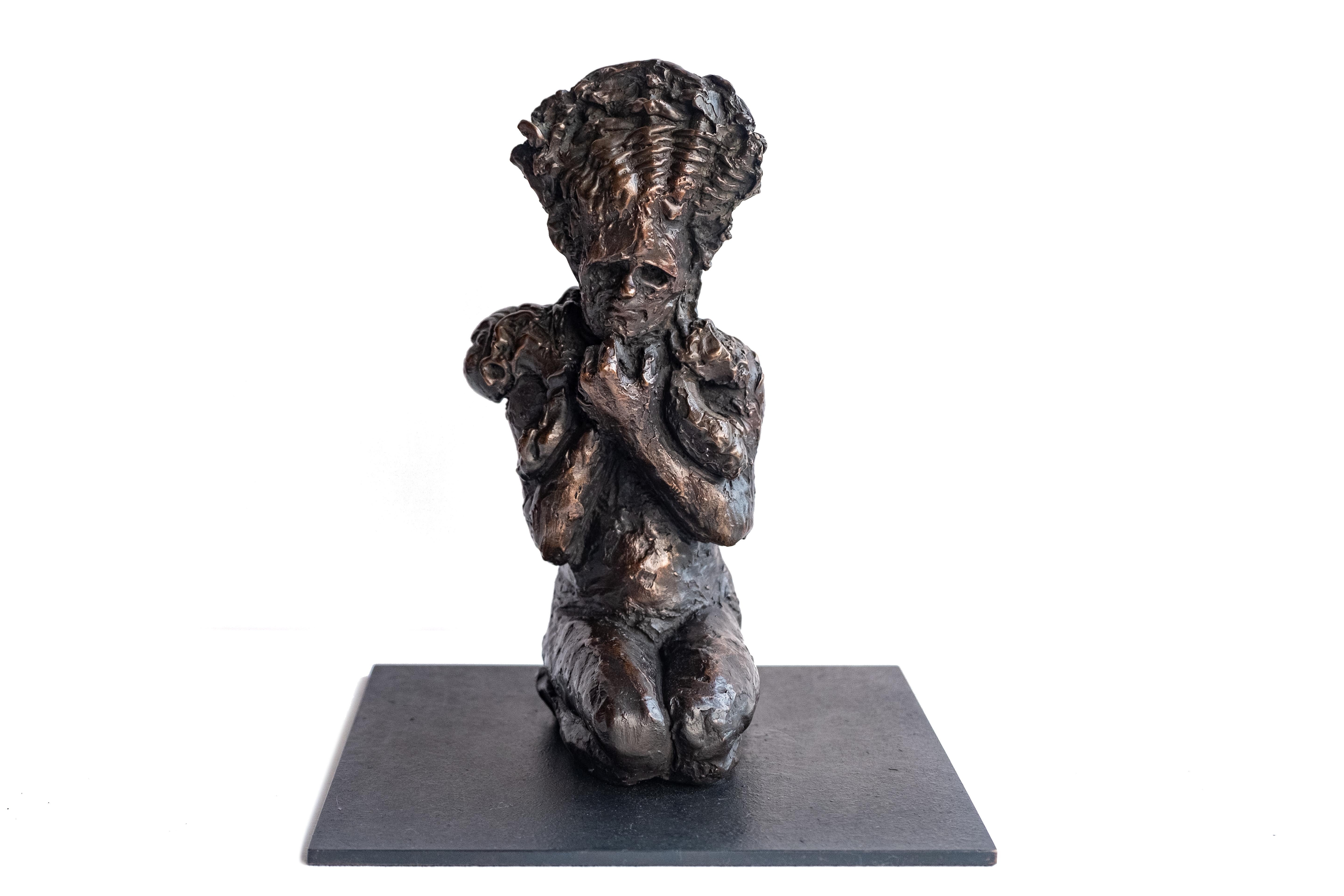 Beth Carter Figurative Sculpture - The Secret Keeper
