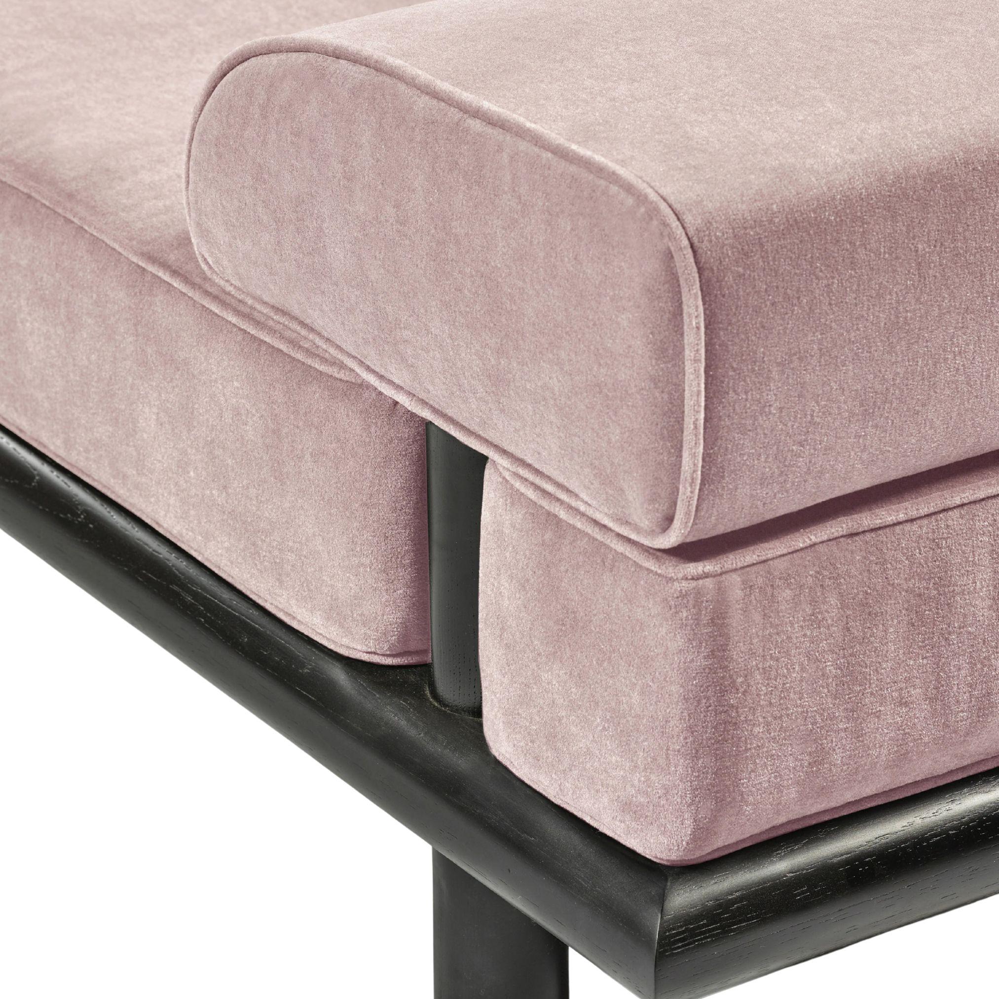 Moderne Lit de jour Beth en velours rose avec cadre en Oak teinté noir par Ann Demeulemeester en vente