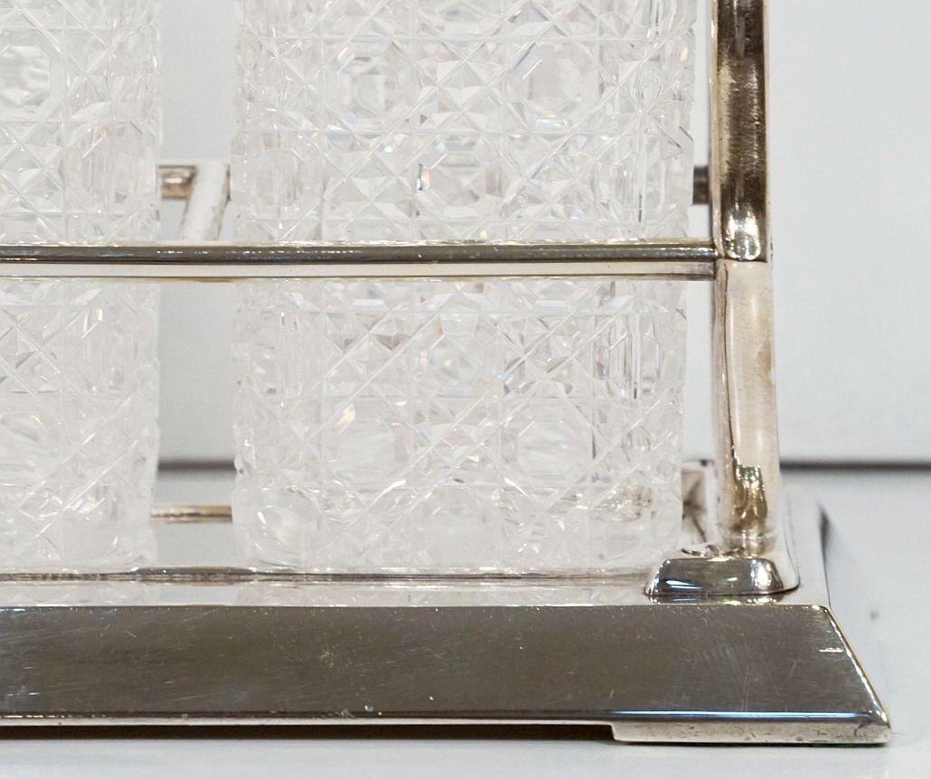 Tantale de Betjemann avec carafes originales en cristal clouté 8