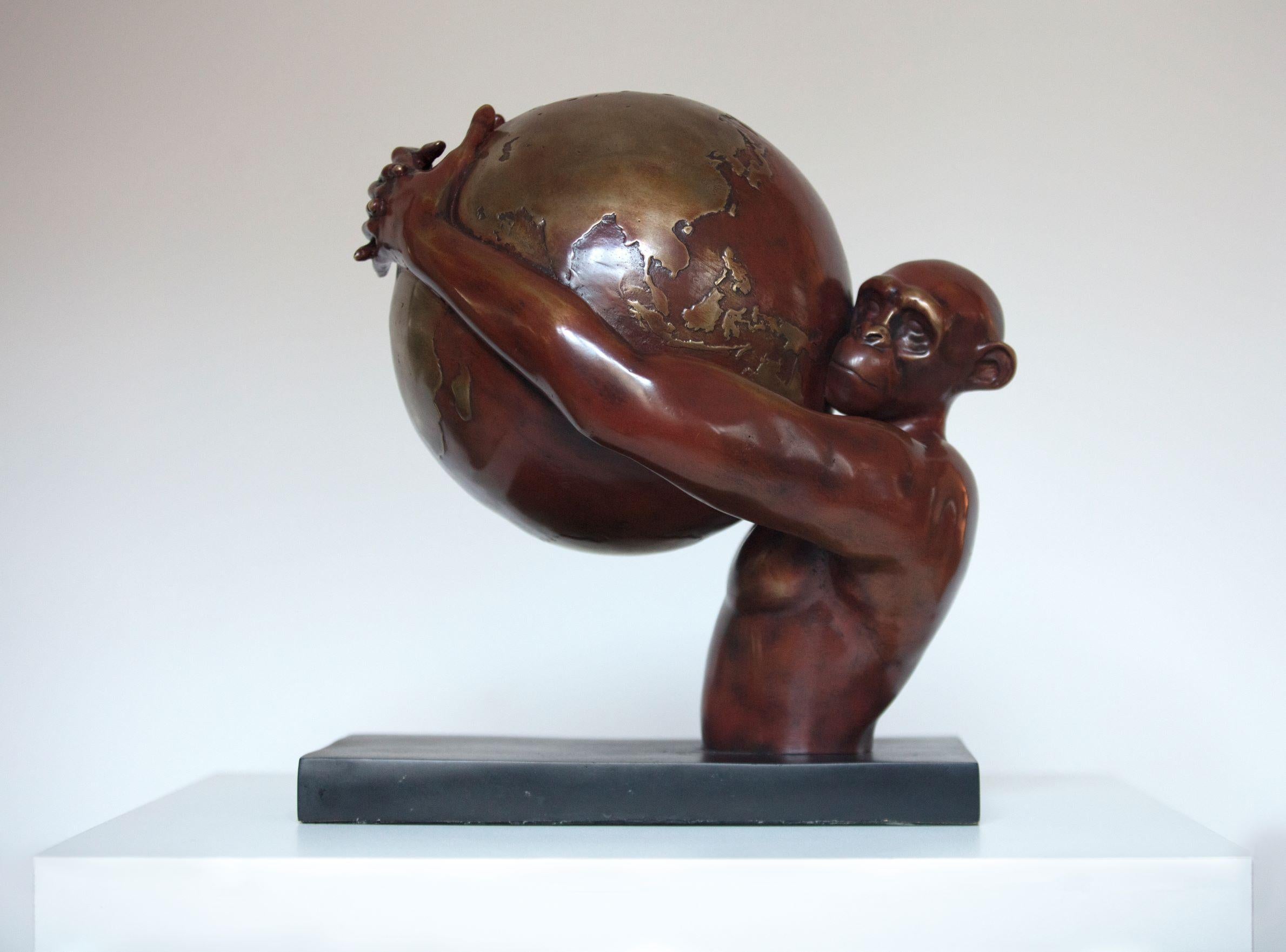 Beto Gatti Figurative Sculpture - Human Rights - bronze sculpture, 2022
