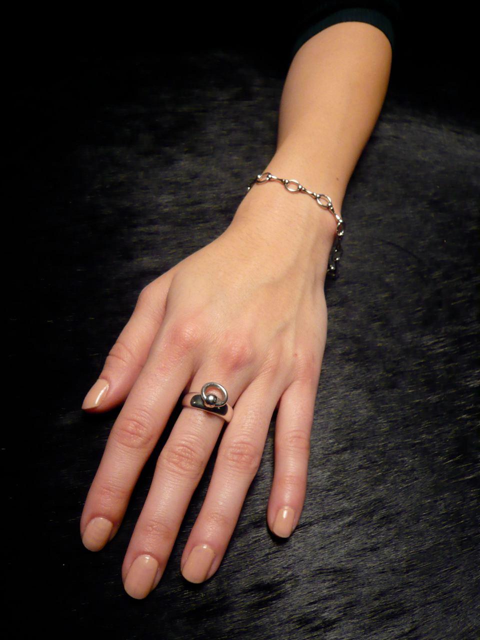 Contemporaneo Betony Vernon 