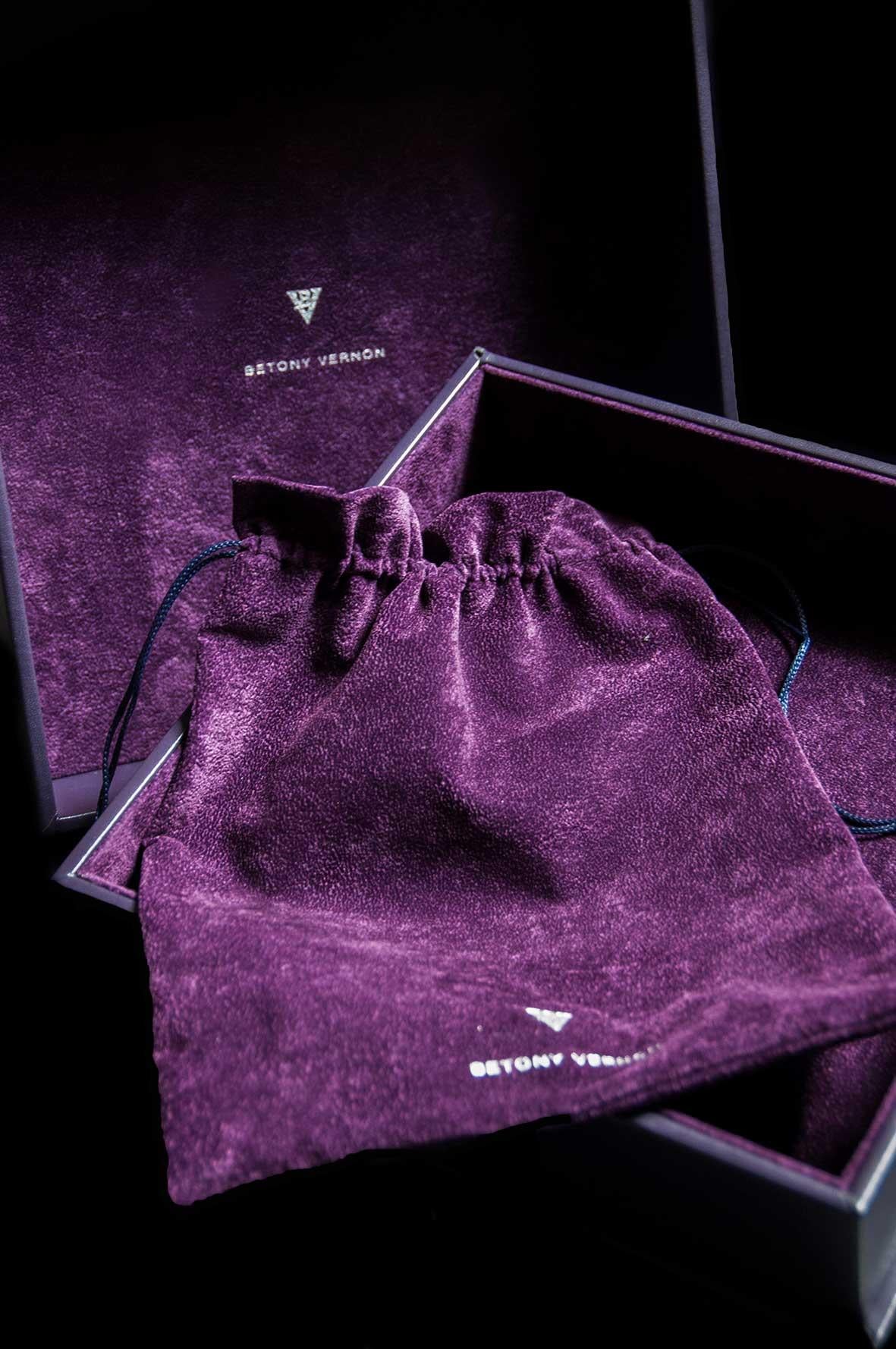 da uomo o donna Betony Vernon 