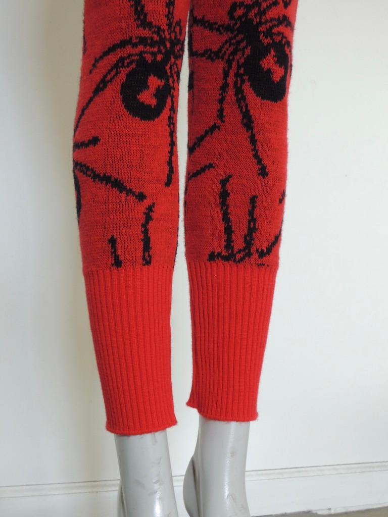 Betsey Johnson 1980s Punk Label Red Knit Spider Leggings In Good Condition In Oakland, CA