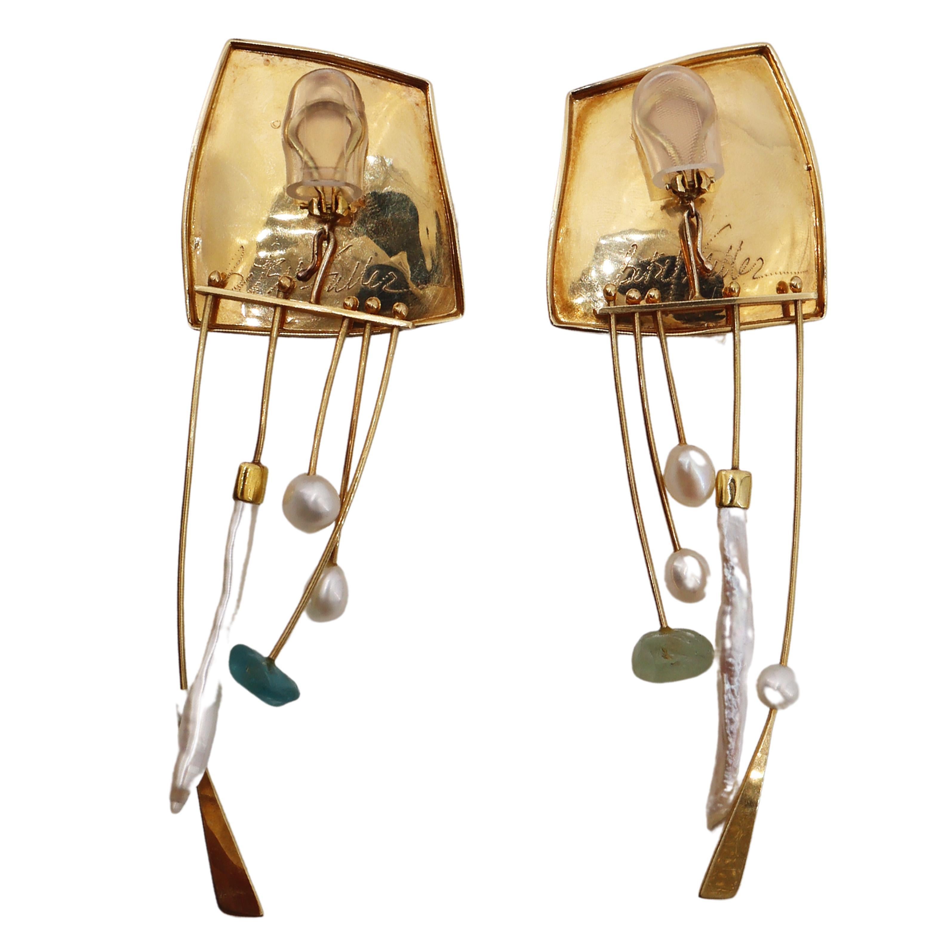 Modernista BETSY FULLER Orecchini a clip scultorei in oro 18Kt con perle e tormaline in vendita