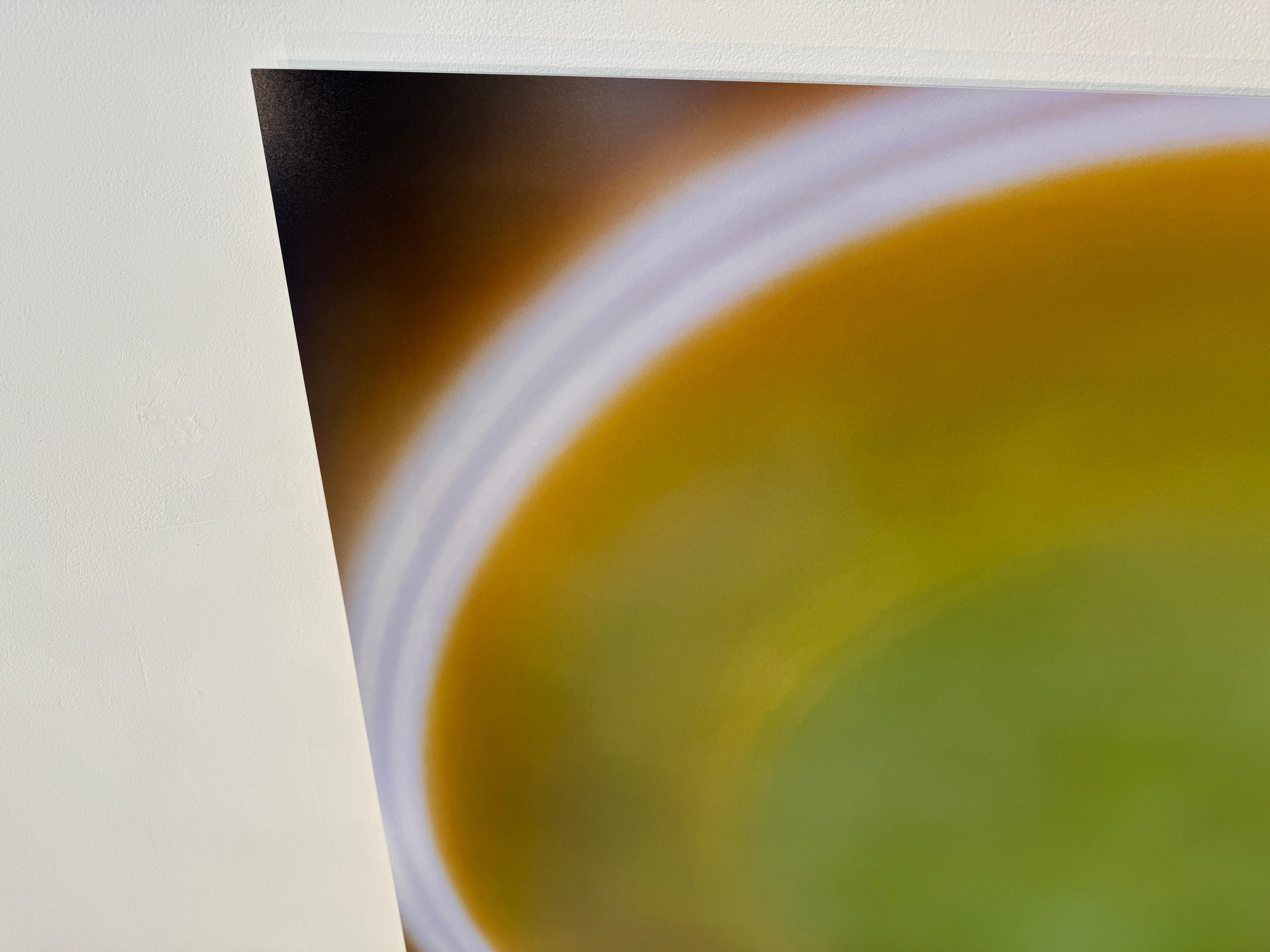 Fotografía en color, Celeste, Paisaje abstracto, Circular Amarillo, Verde en venta 4