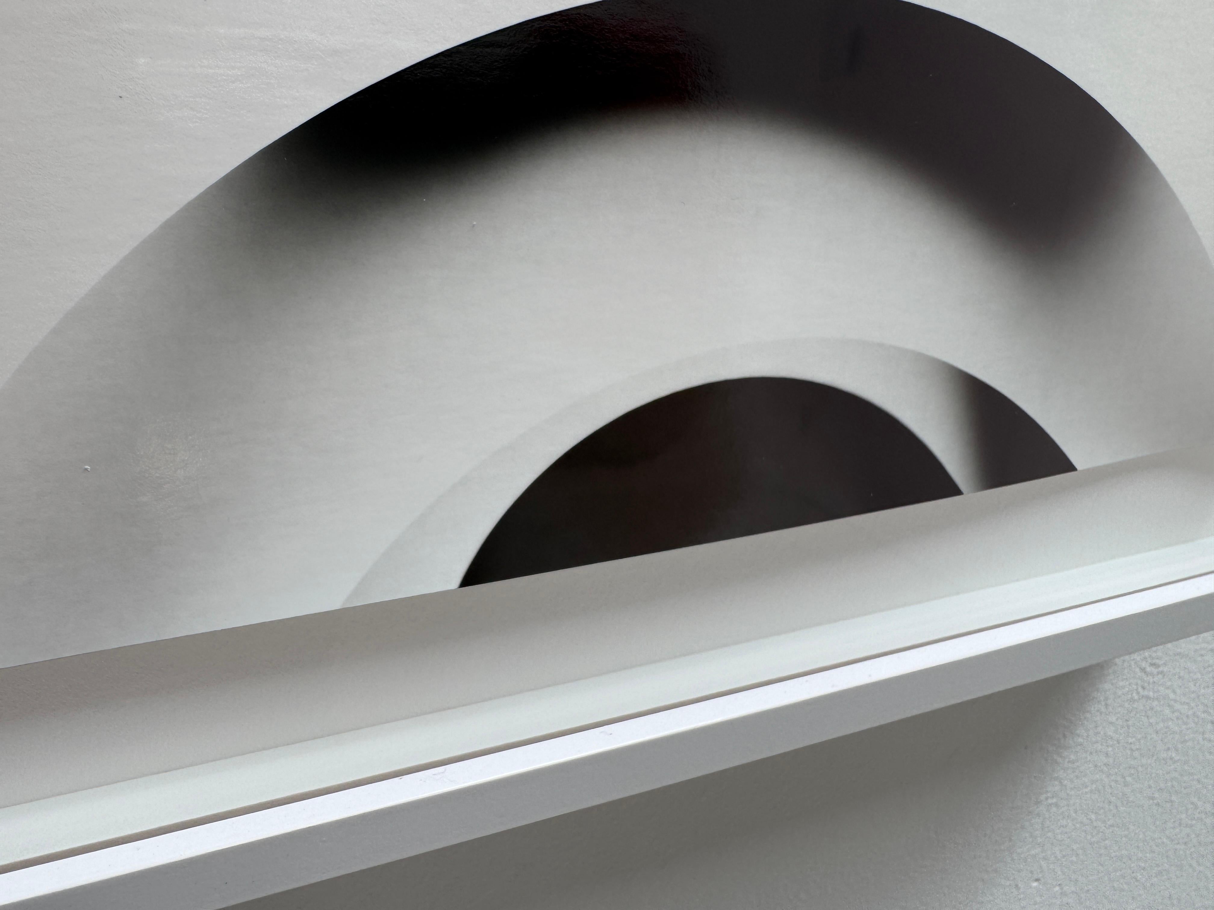 Pequeña impresión geométrica abstracta en blanco y negro en gelatina de plata 