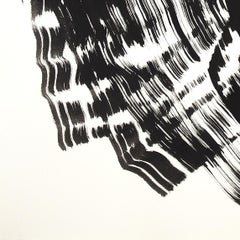 Black Beauty 3 - Abstrakte, fließende, minimalistische, figurative Tuschemalerei auf Papier