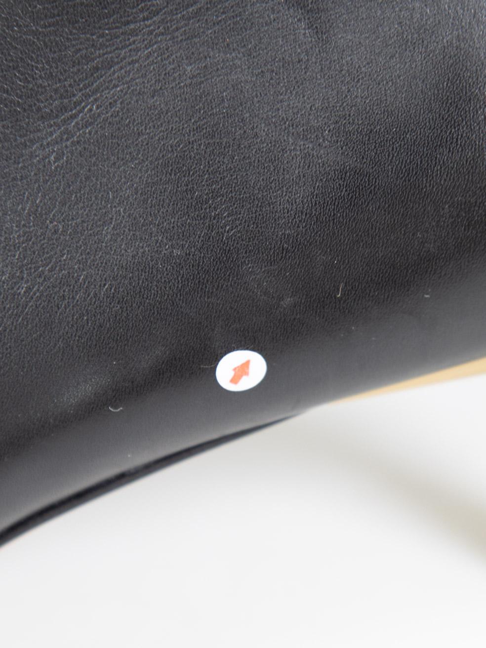 Bettina Vermillon Bottes à panneaux froncés en cuir noir Taille IT 41 en vente 5
