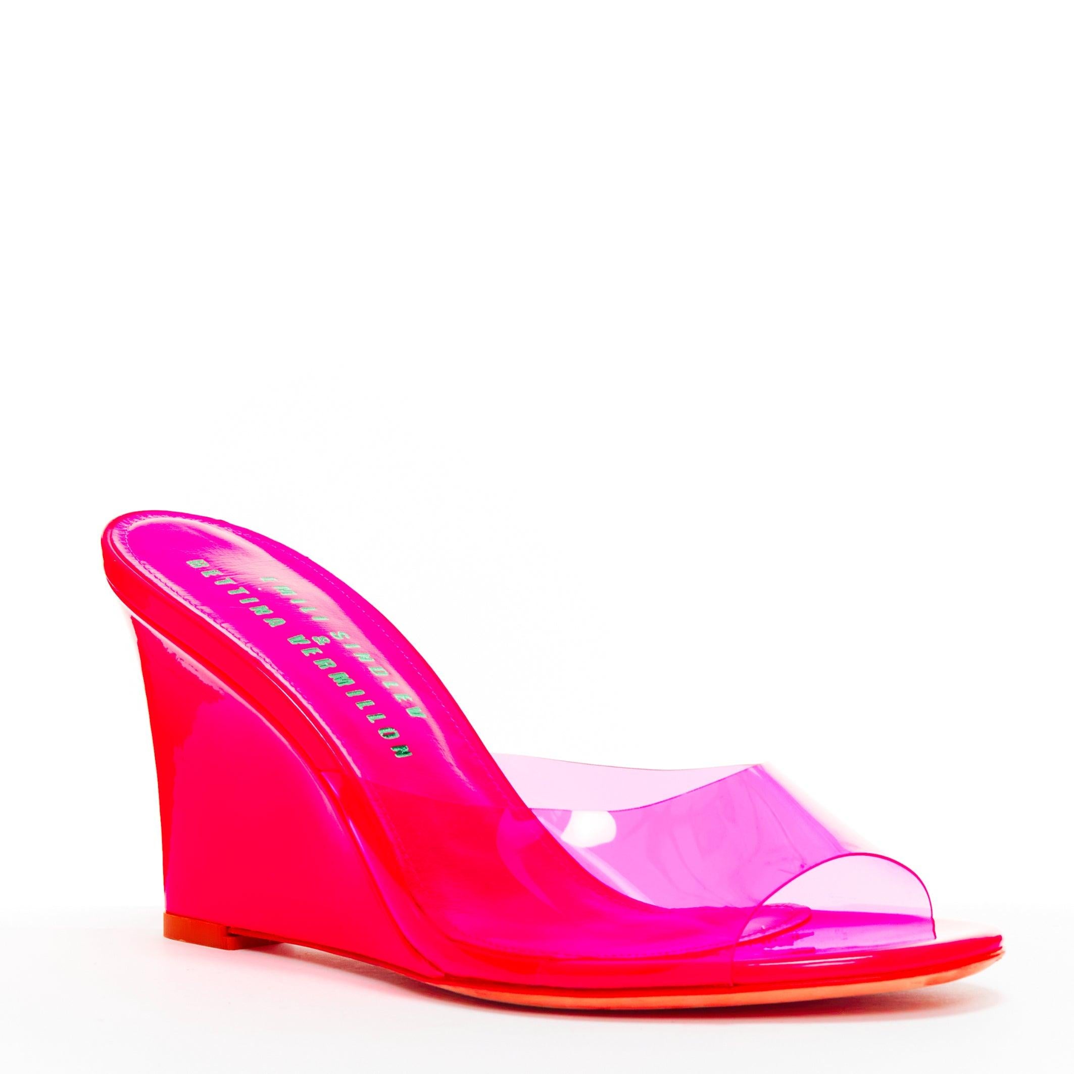 BETTINA VERMILLON Emili Sindlev Britney hot pink PVC wedge mules EU37.5
Reference: LNKO/A02249
Brand: Bettina Vermillon
Model: Britney
Collection: Emili Sindlev
Material: Leather, PVC
Color: Neon Pink, Pink
Pattern: Solid
Closure: Slip On
Lining: