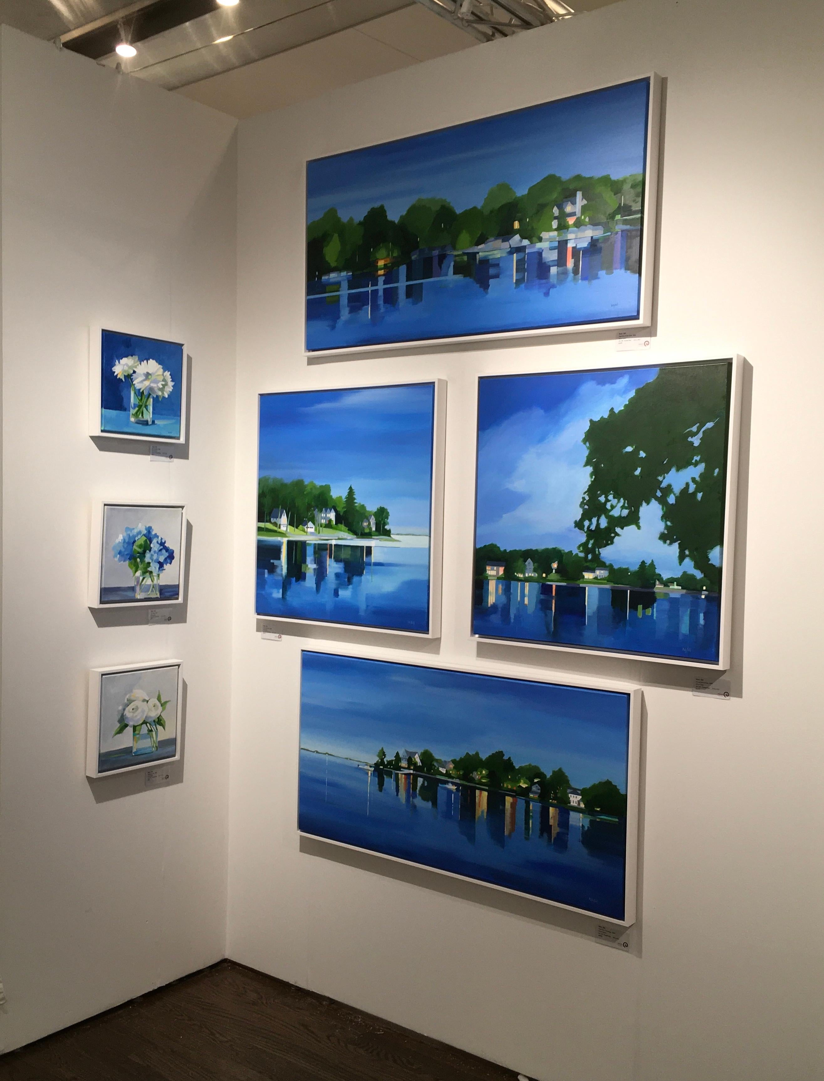 Meet Me at The Cove, Paesaggio, Paesaggio acquatico, Riflessi, Blu, Acqua, Orizzontale - Painting Contemporaneo di Betty Ball