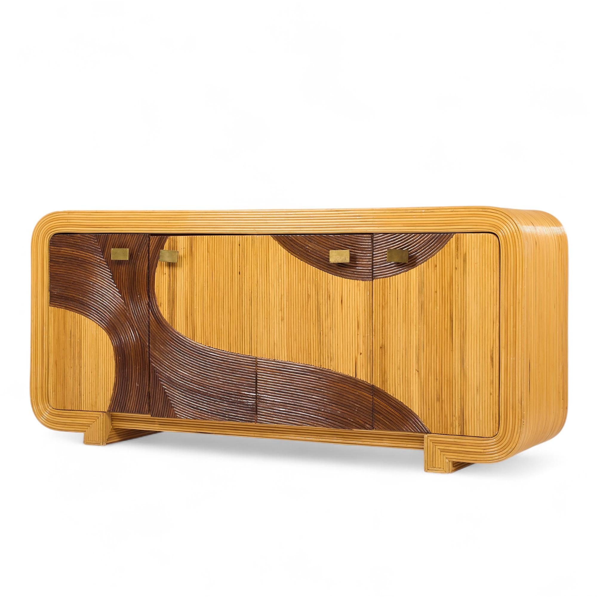 Credenza de ratán de mediados de siglo Betty Cobonpue Moderno de mediados de siglo en venta