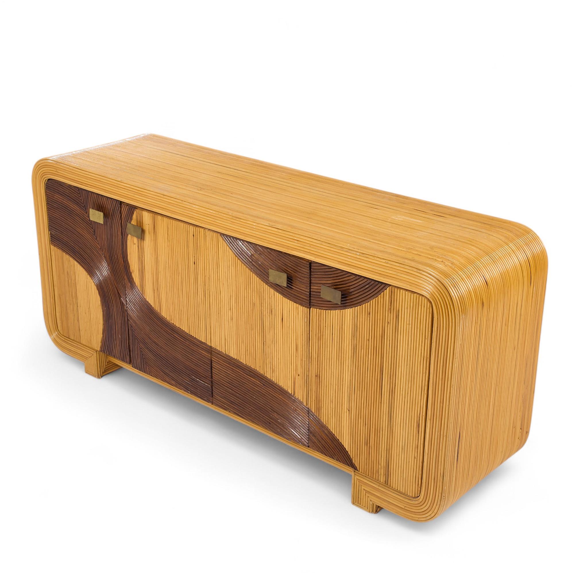 Credenza de ratán de mediados de siglo Betty Cobonpue en venta 1