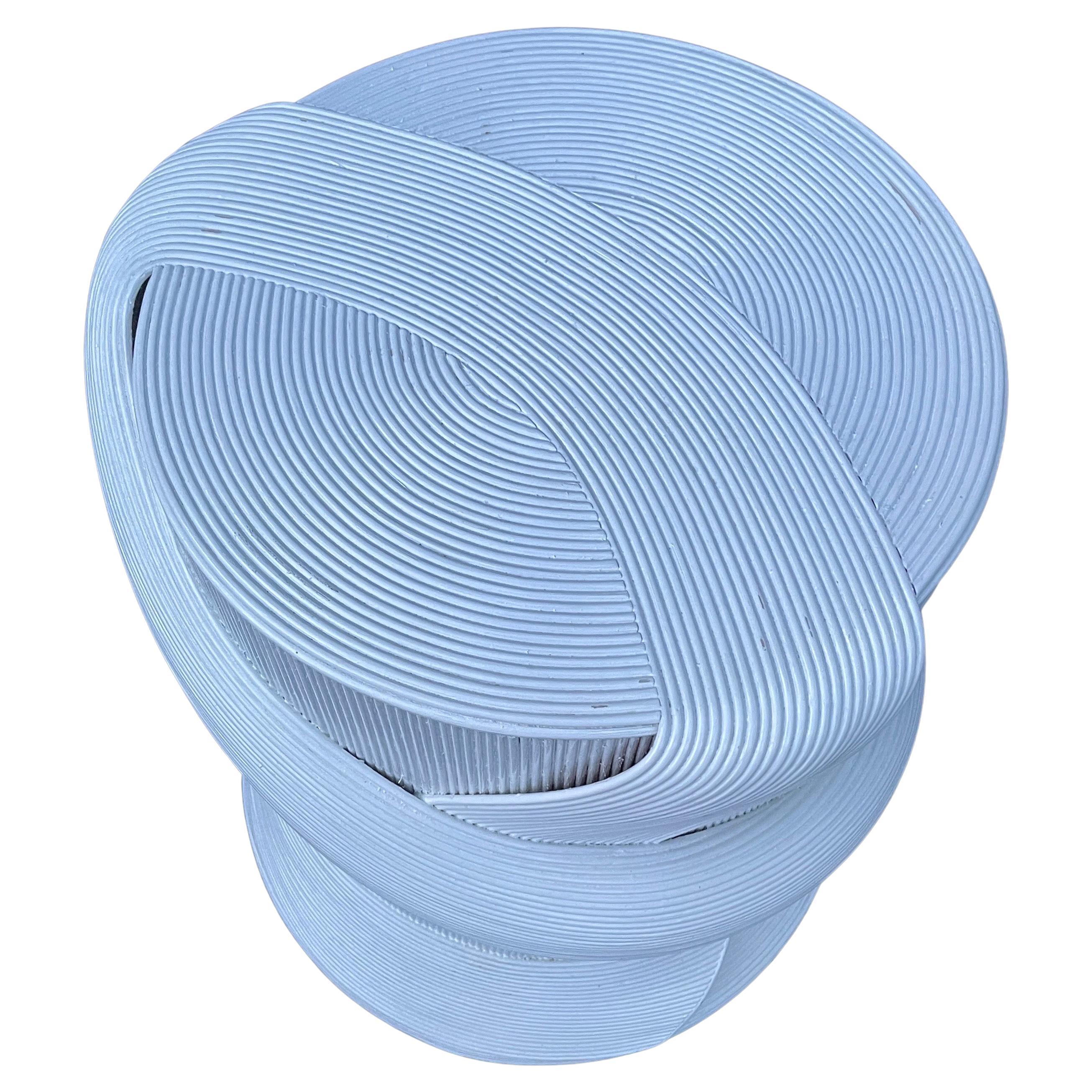 Roseau Betty Cobonpue piédestal sculptural en roseau fendu ou base de table à manger en vente