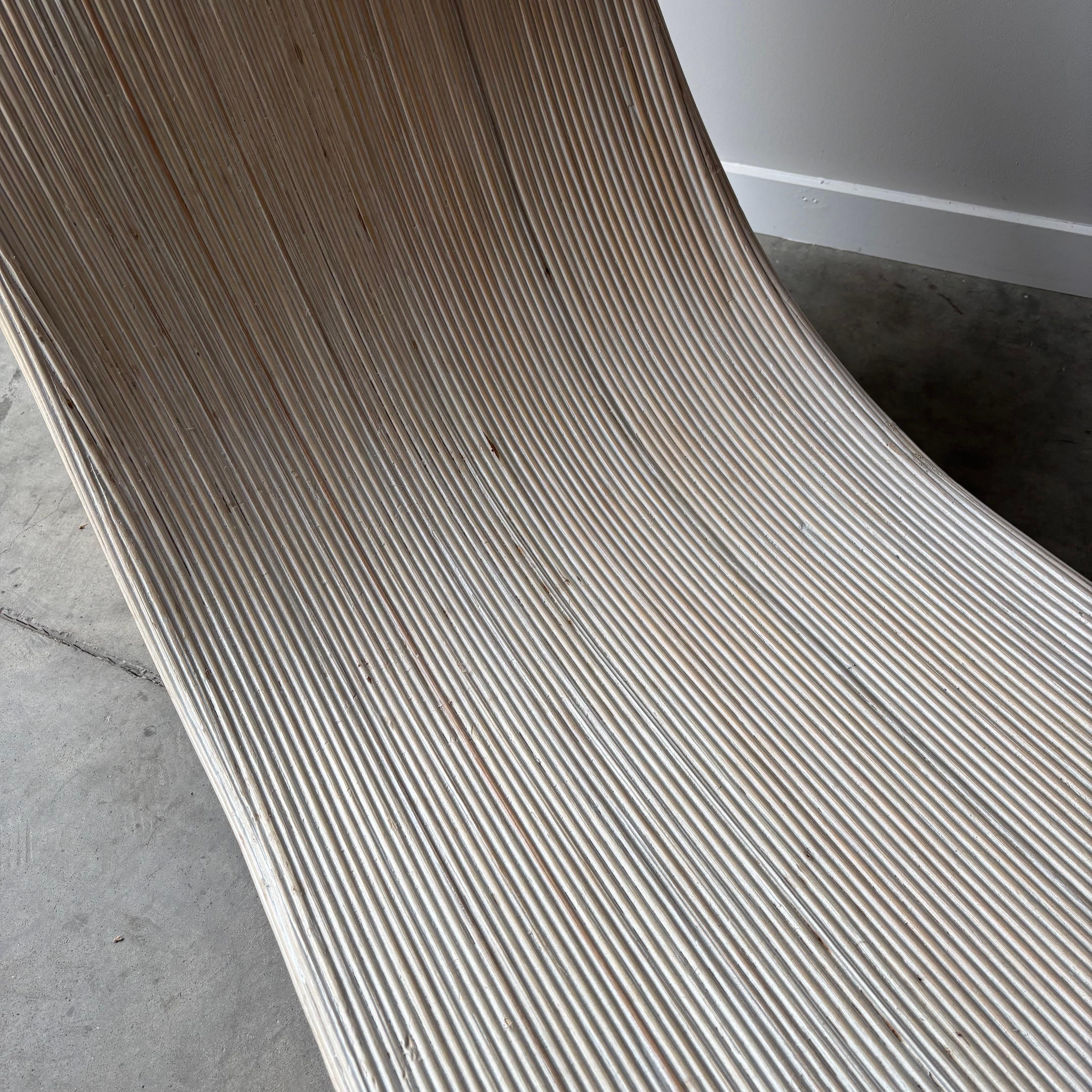 Chaise Lounge in stile Betty Cobonpue in vendita 2