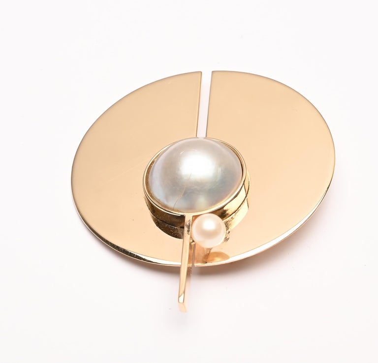 Betty Cooke 14 Karat Gold Circular Brooch with Pearls For Sale at 1stDibs