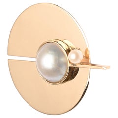 Betty Cooke 14 Karat Gold Circular Brooch with Pearls