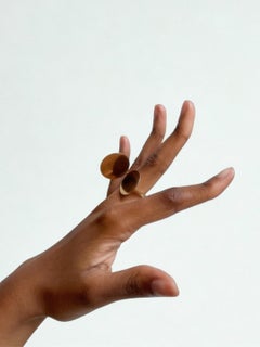 Anillo minimalista de Betty Cooke en oro amarillo de 14 quilates, hacia 1985