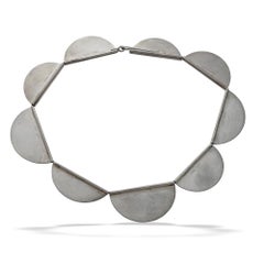 Betty Cooke Halskette „Petals“ aus Sterlingsilber