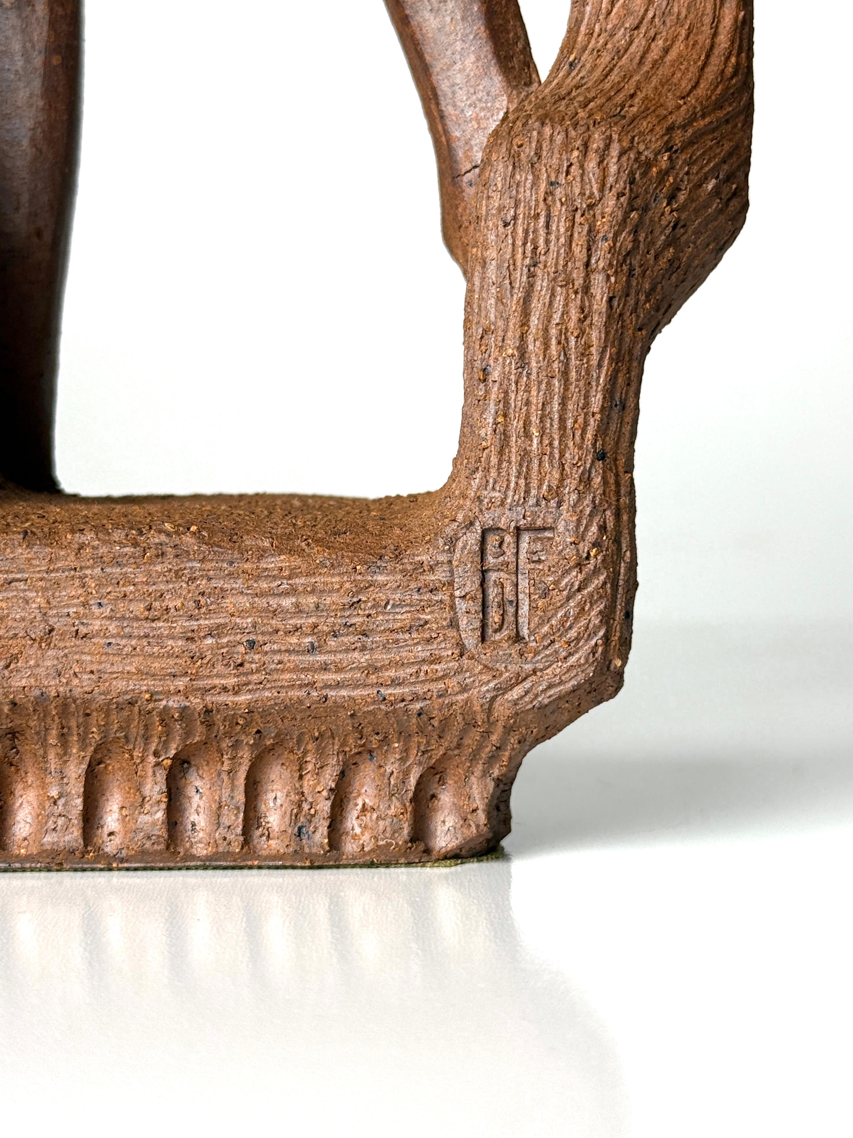 Betty Davenport Ford Sculpture moderniste en céramique représentant un cerf, Californie moderne années 1950 en vente 3