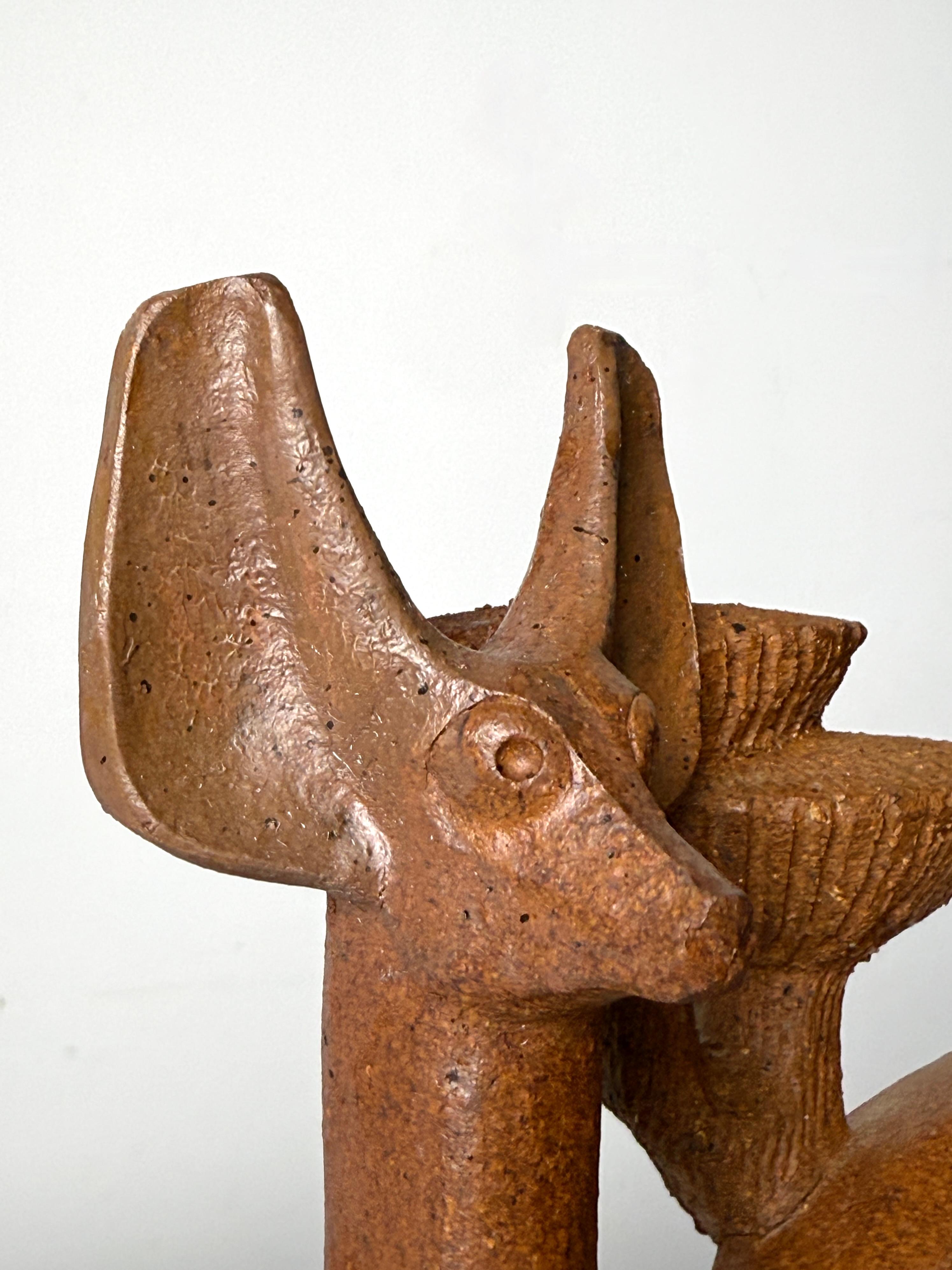 Betty Davenport Ford Sculpture moderniste en céramique représentant un cerf, Californie moderne années 1950 en vente 4