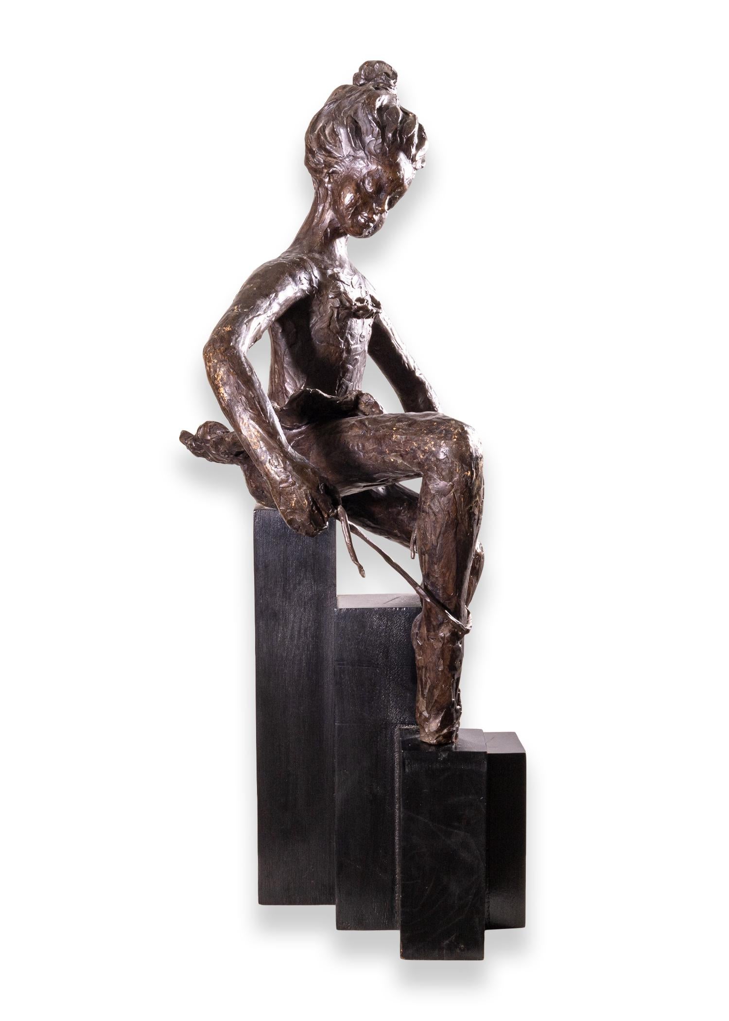 Betty Jacobs Modern Ballerina Figure Bronze Brutalist Sculpture on Pedestal 1970 In Good Condition For Sale In Keego Harbor, MI