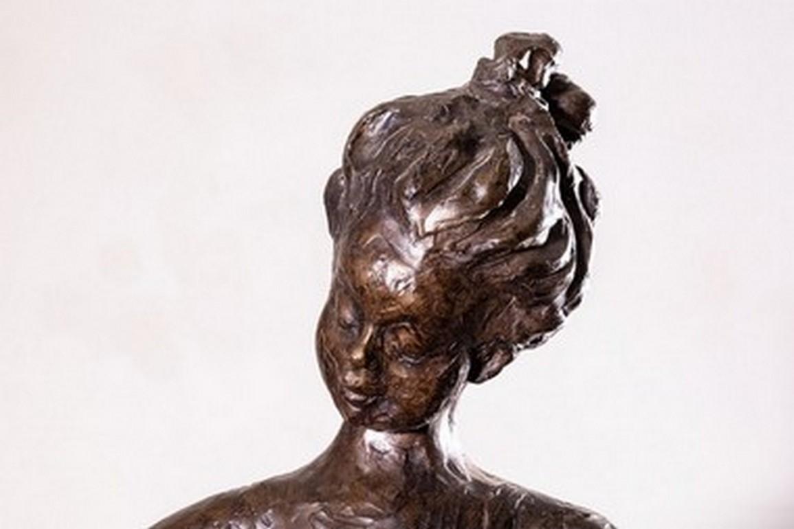Betty Jacobs, figure de ballerine moderne, sculpture brutaliste en bronze sur piédestal, 1970 en vente 3