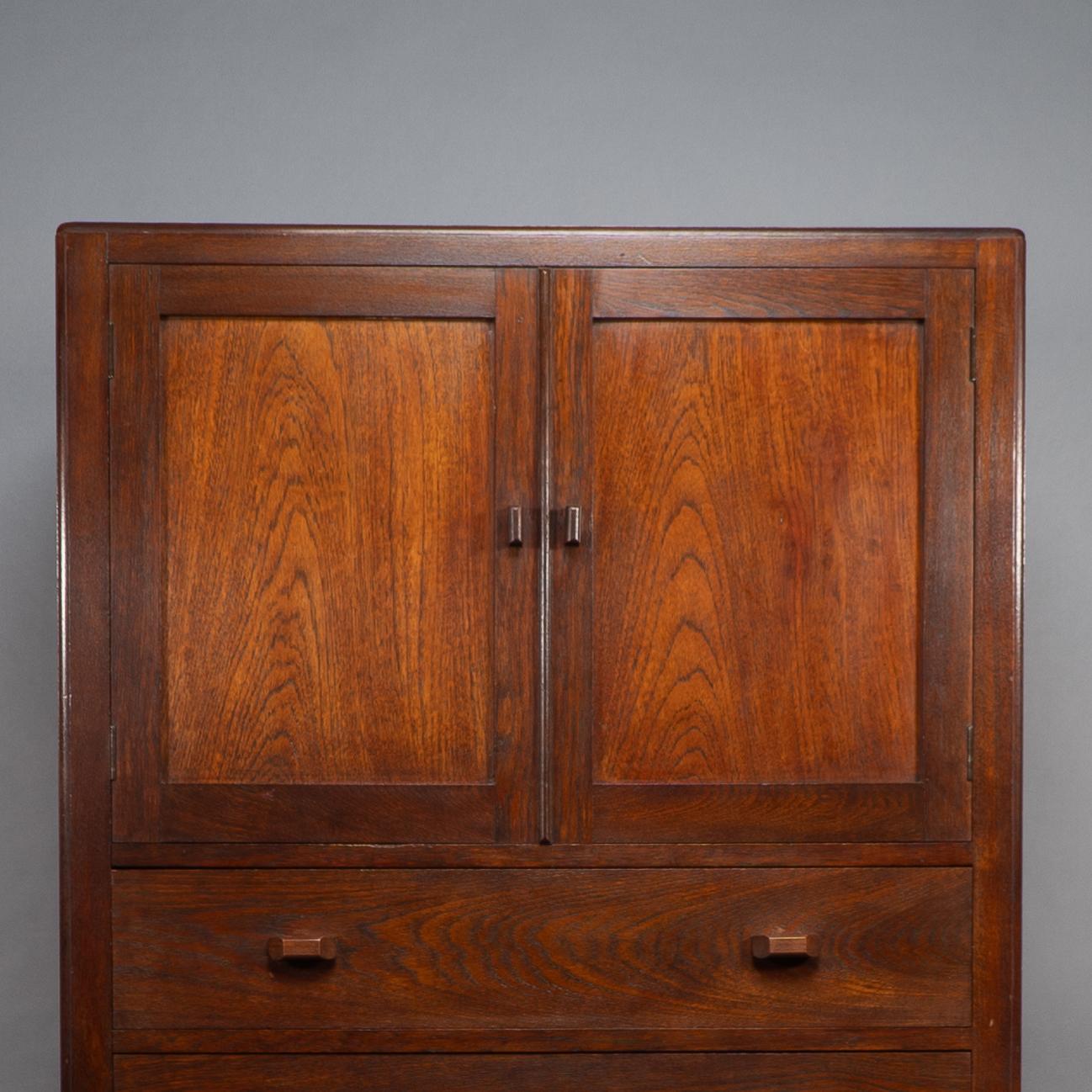 Betty Joel Attri Arts & Crafts Oak Tallboy and Matching Petite Chest of Drawers In Good Condition For Sale In London, GB