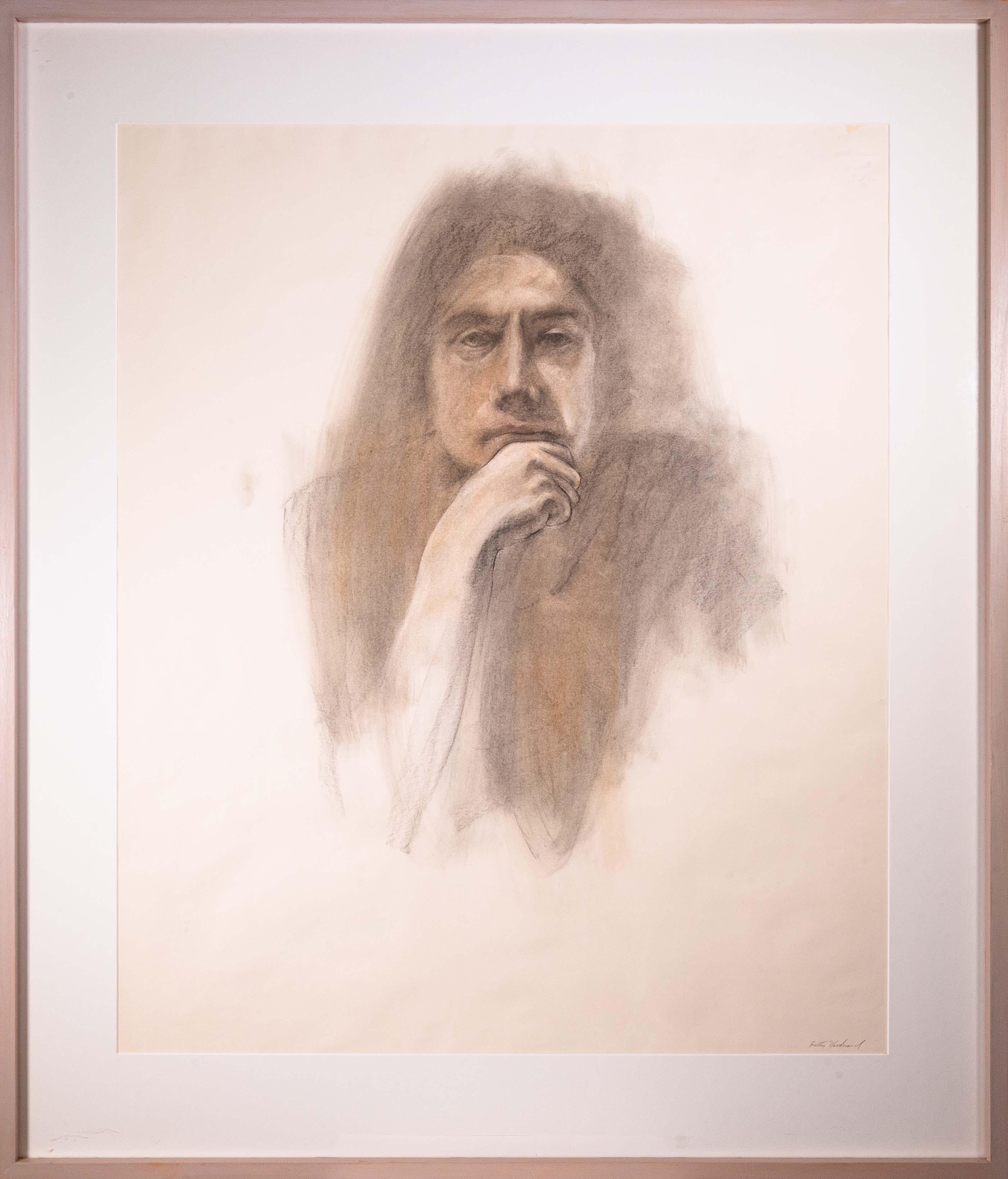 Un moderno disegno figurativo con grafite e carboncino su carta dell'artista di Detroit Betty Woodward-Bosley. Creato intorno agli anni '60 presso il College of Creative Studies (CIRCA) di Detroit. Firmato sul verso e sull'angolo in basso a destra.