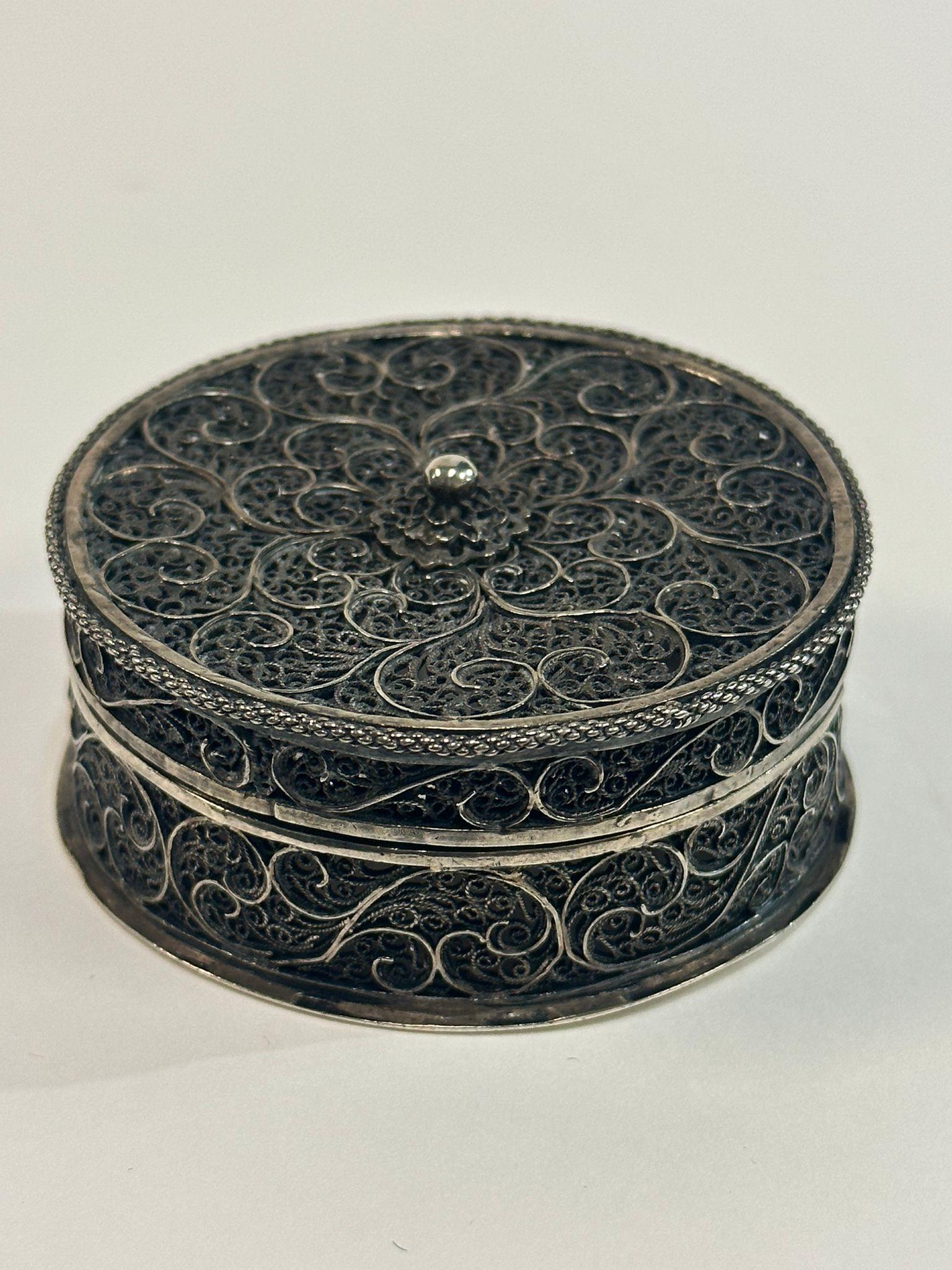 Betzalel Hand-Made Silver Filigree Spice Box In Excellent Condition For Sale In New York, NY