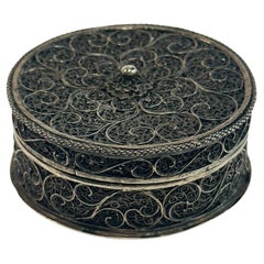Boîte à épices Betzalel en filigrane d'argent fait à la main