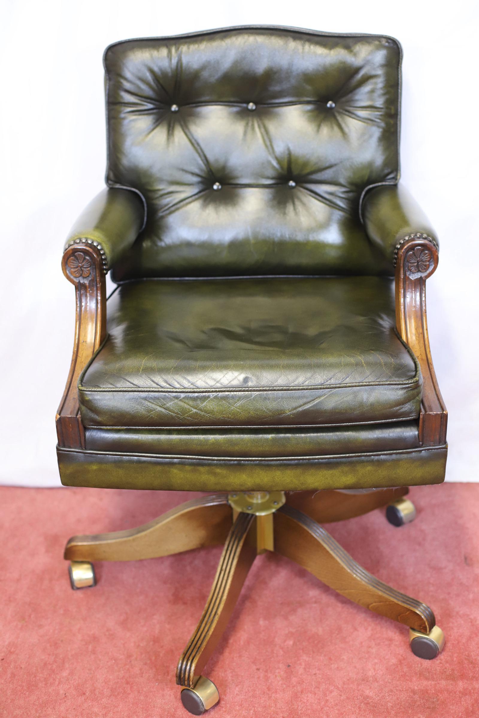 George III Bevan Funnel Reprodux , Stunning Walnut And Leather Swivel Chair For Sale