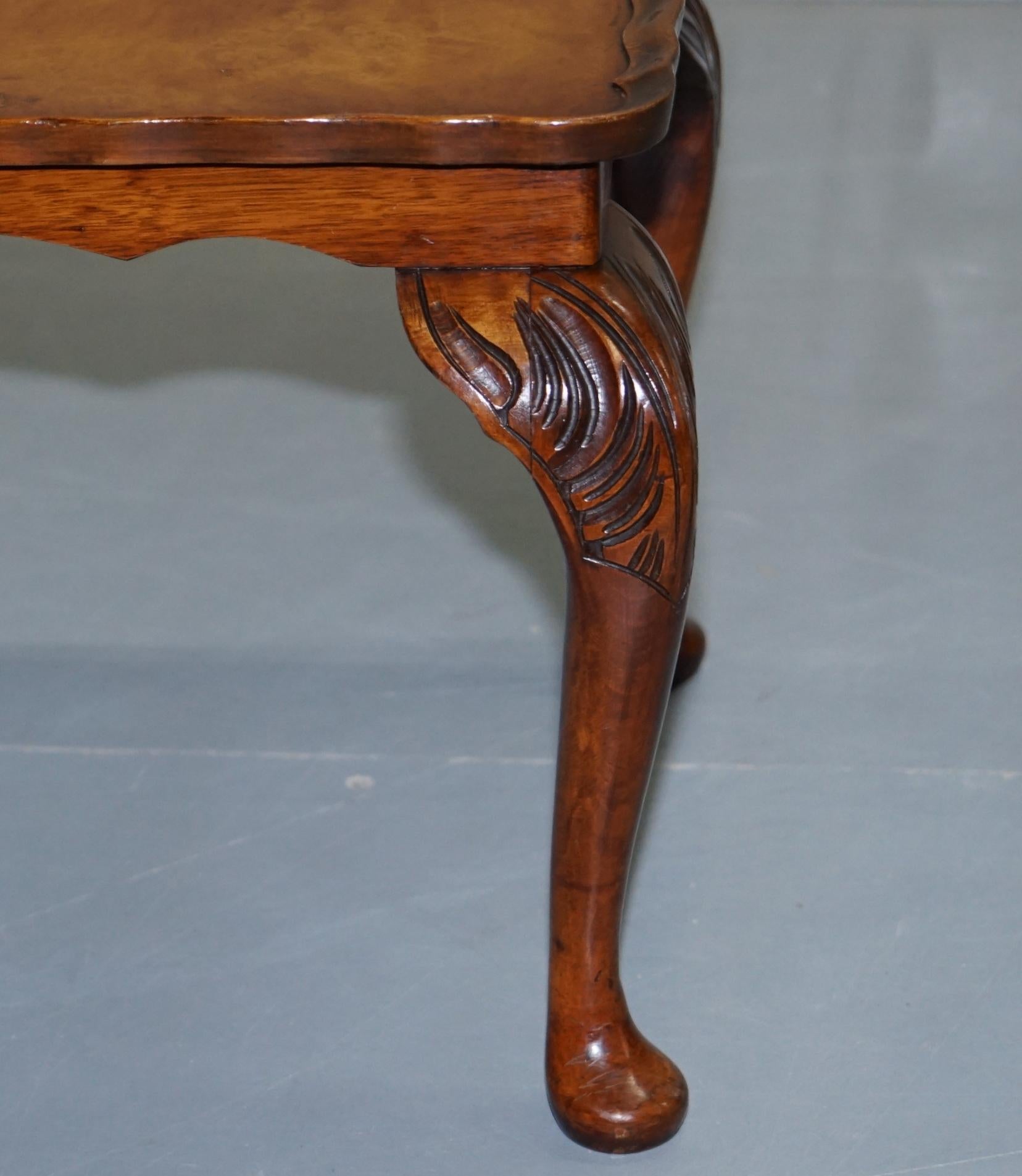 Bevan Funnell Burr Walnut Cut Coffee Table with Elegant Long Cabriolet Legs In Good Condition In West Sussex, Pulborough