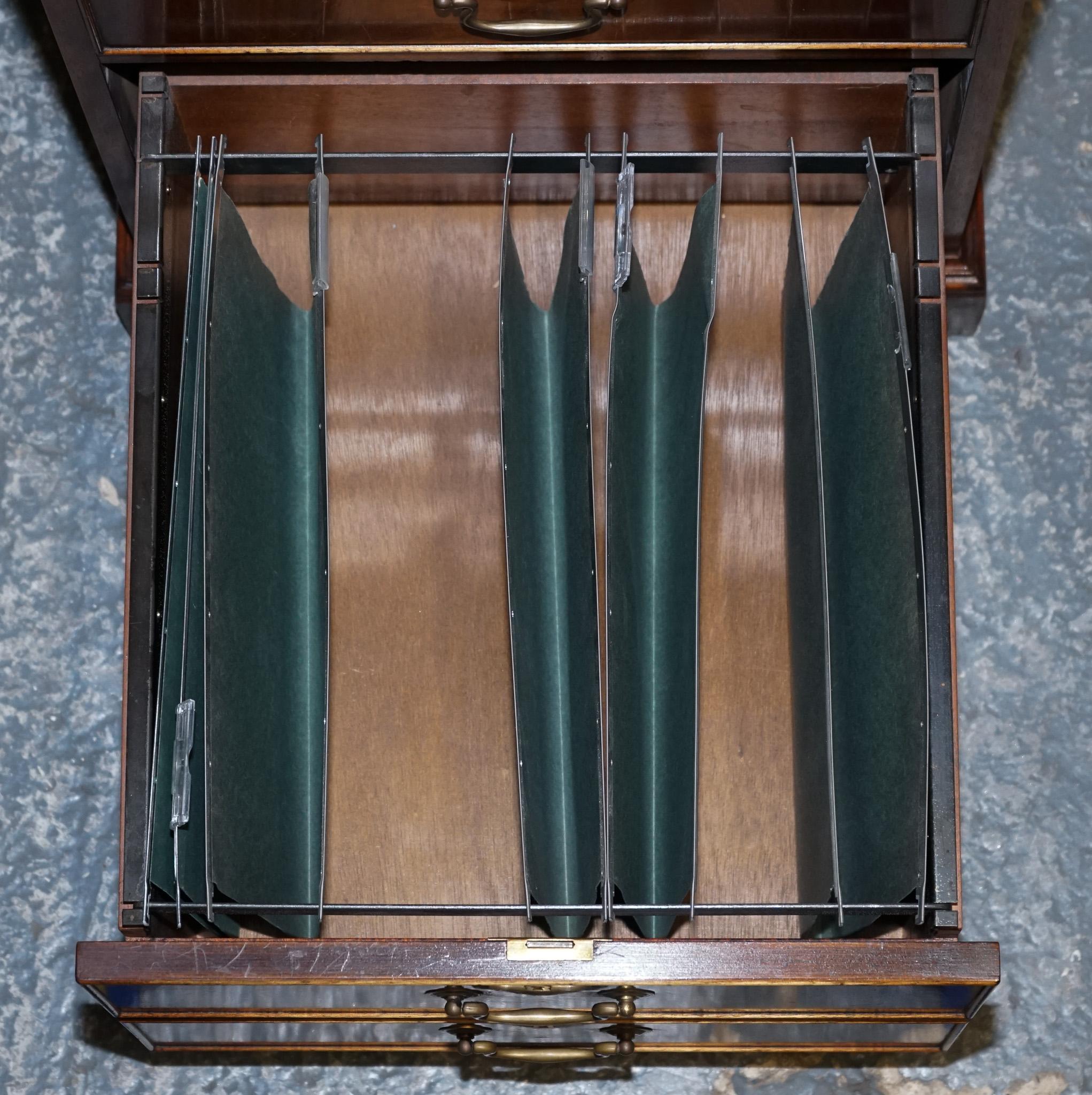 CABINET BEVAN FUNNELL RARE SAGE BLUE LEATHER VARIZE FOLDERS in vendita 10