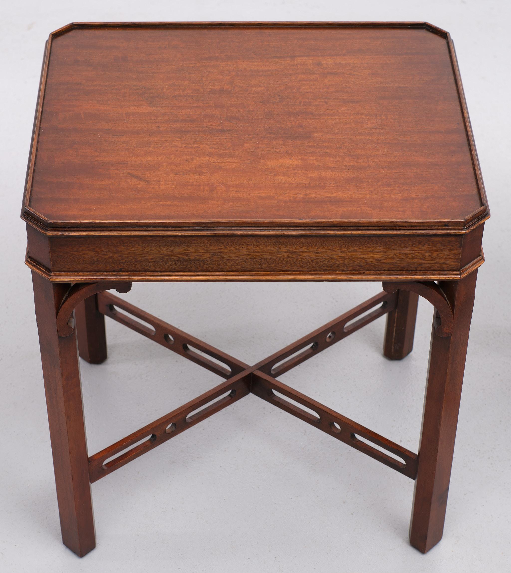 Bevan Funnell Mahogany Side Tables Georgian Revival England, 1960s For Sale 3