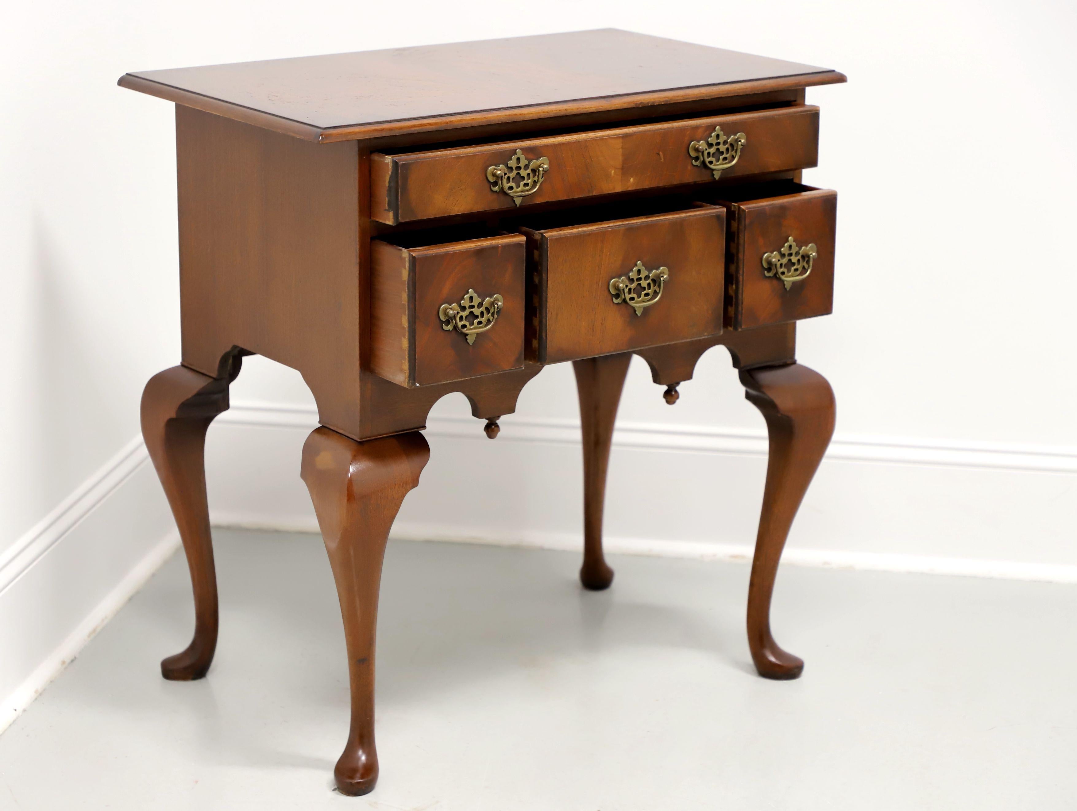 20th Century BEVAN FUNNELL Reprodux Flame Mahogany Queen Anne Entry Console Table For Sale