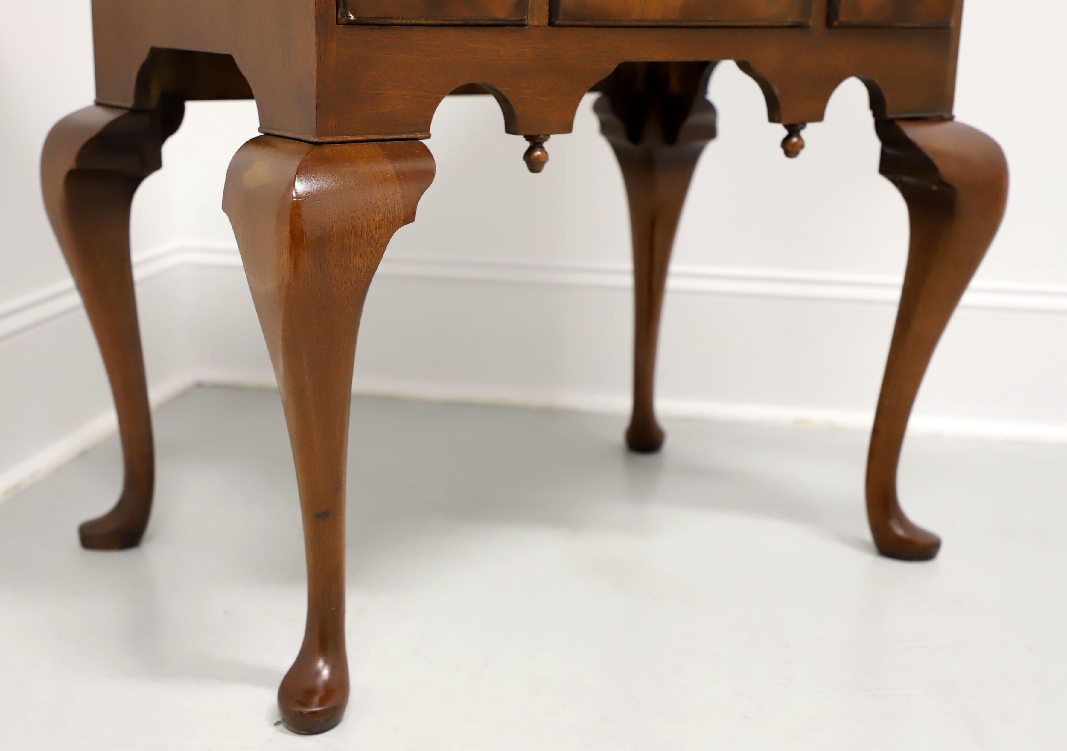 BEVAN FUNNELL Reprodux Flame Mahogany Queen Anne Entry Console Table For Sale 1