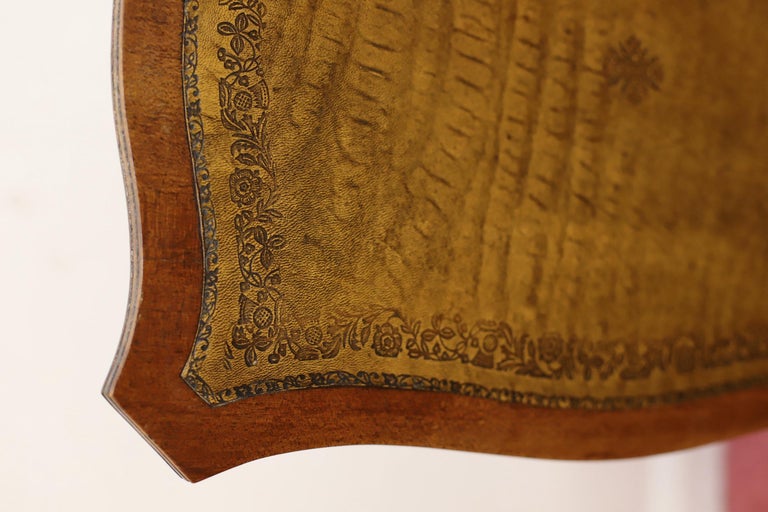 Bevan Funnell Reprodux Lovely Tilt Top Occasional Table For Sale