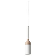 Lampe suspendue blanche biseautée de +kouple