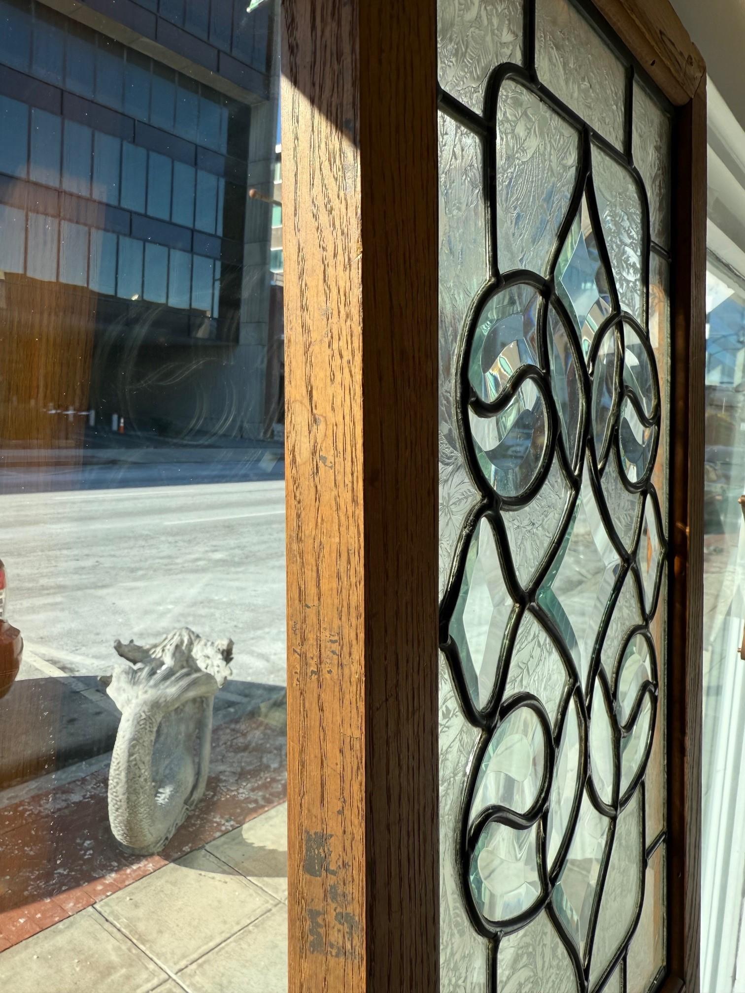 Beveled and Etched Glass Transom, 3 Panels in a Oak Frame For Sale 9