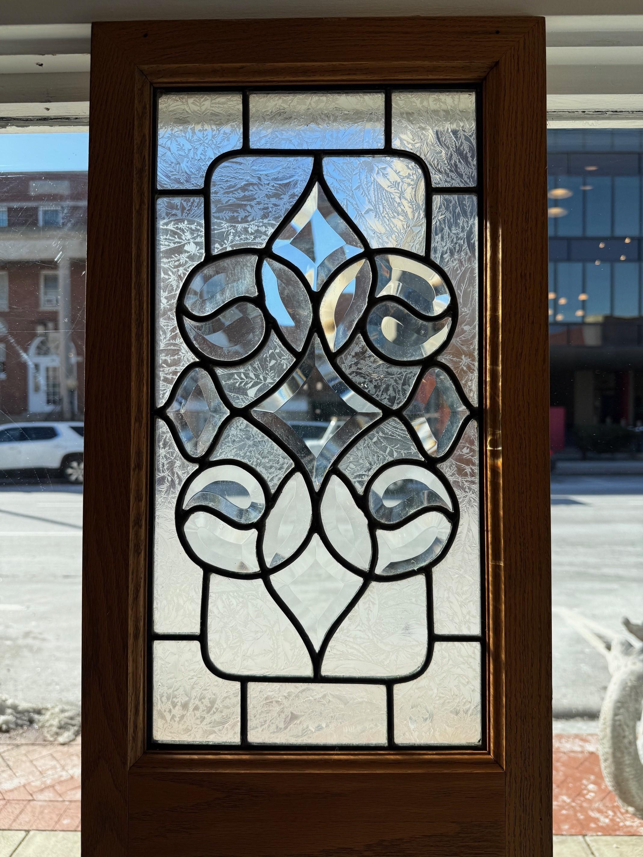 Beveled and Etched Glass Transom, 3 Panels in a Oak Frame For Sale 3