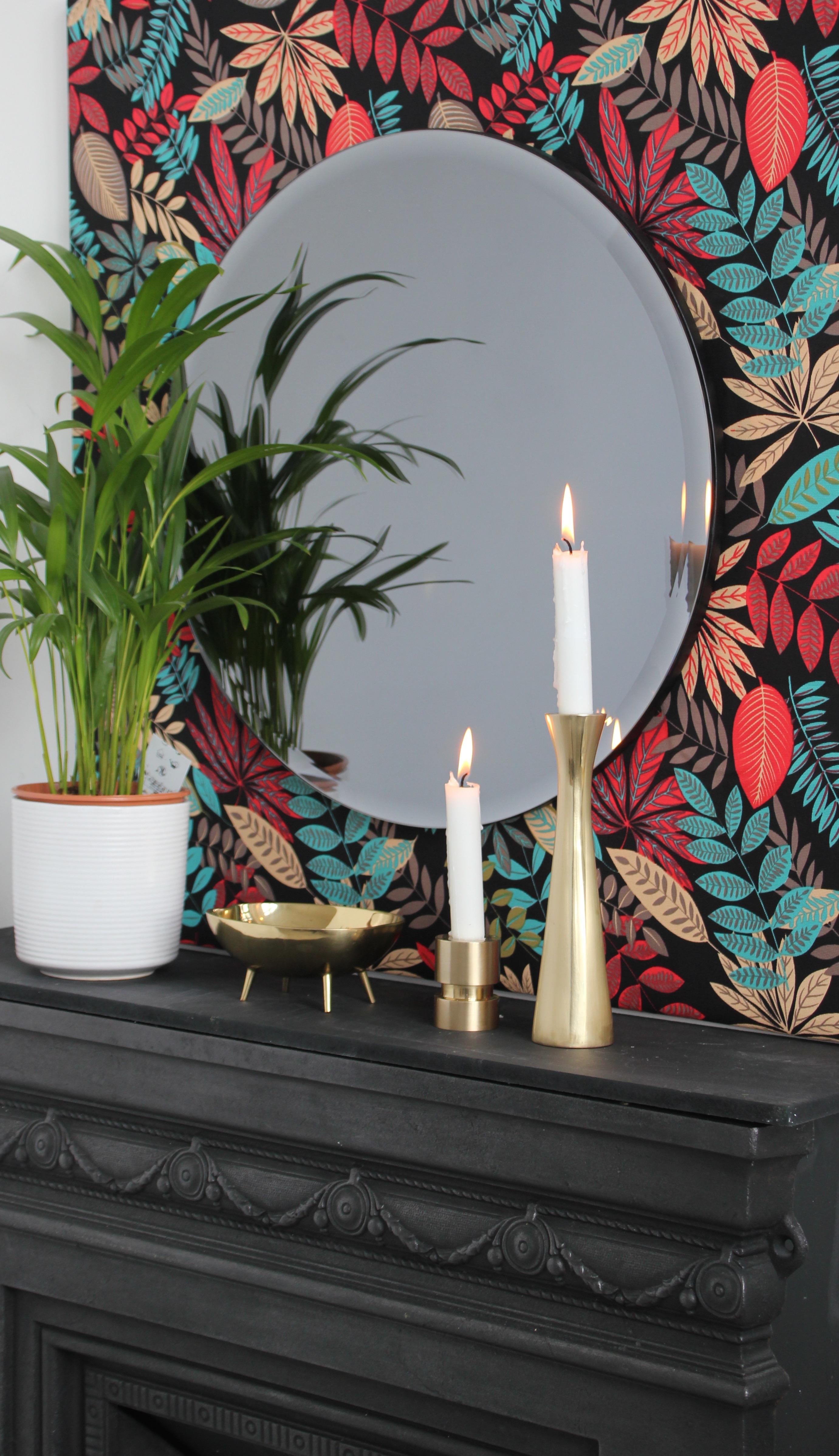 Miroir biseauté noir teinté rond sans cadre Orbis, dos en faux cuir, XL en vente 1