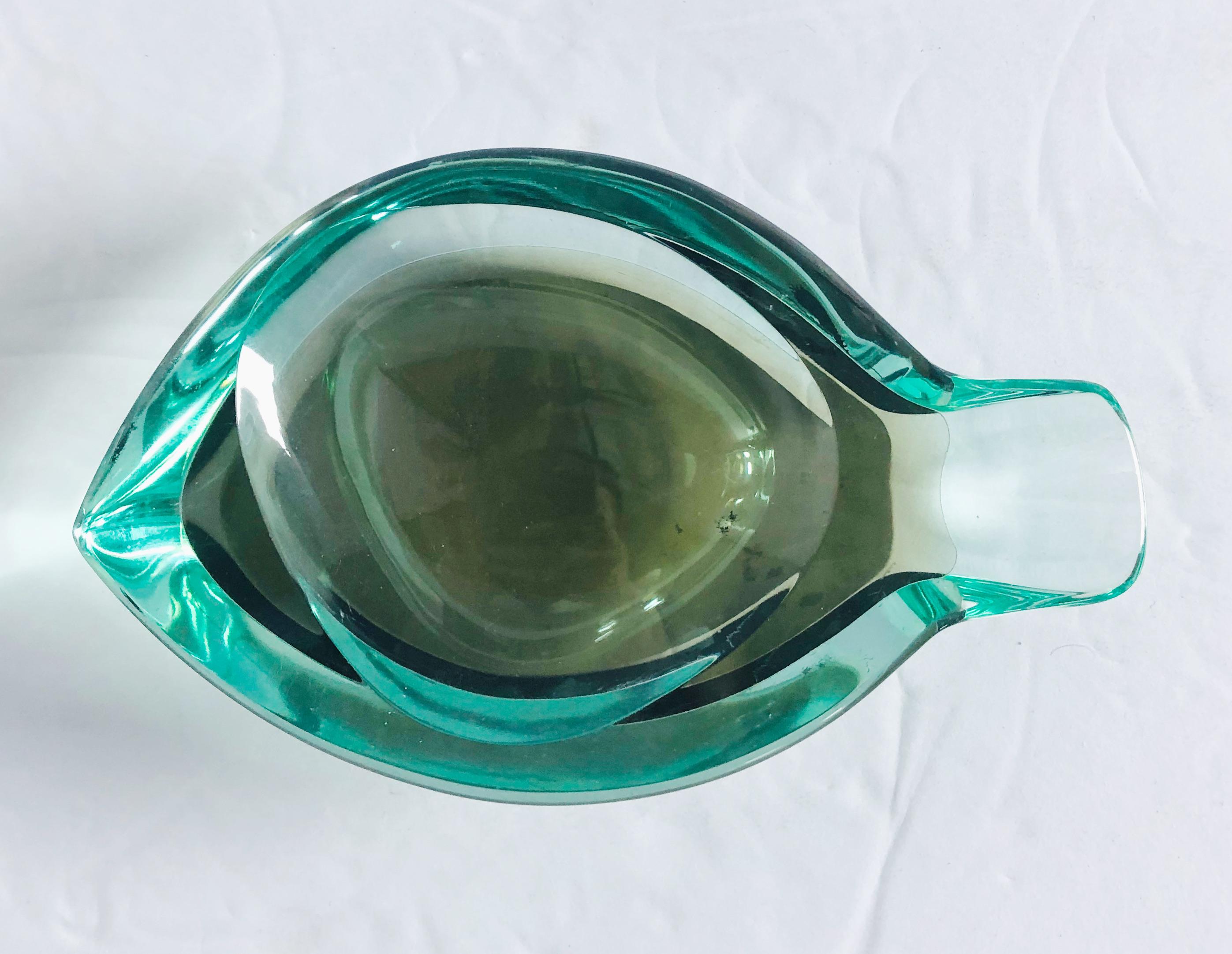 Cendrier en verre biseauté par Fontana Arte Bon état - En vente à Los Angeles, CA