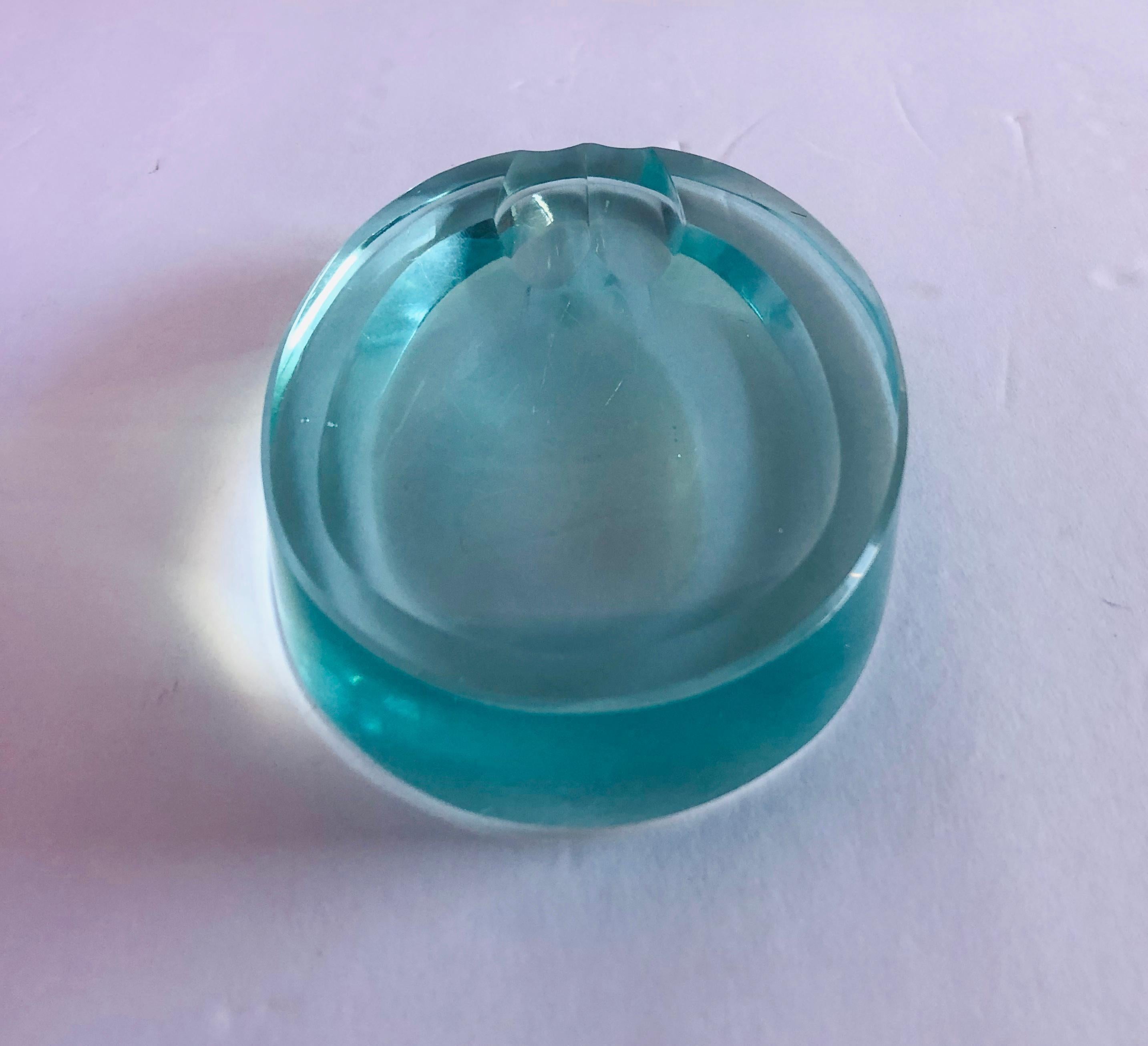Milieu du XXe siècle Cendrier en verre biseauté par Fontana Arte en vente