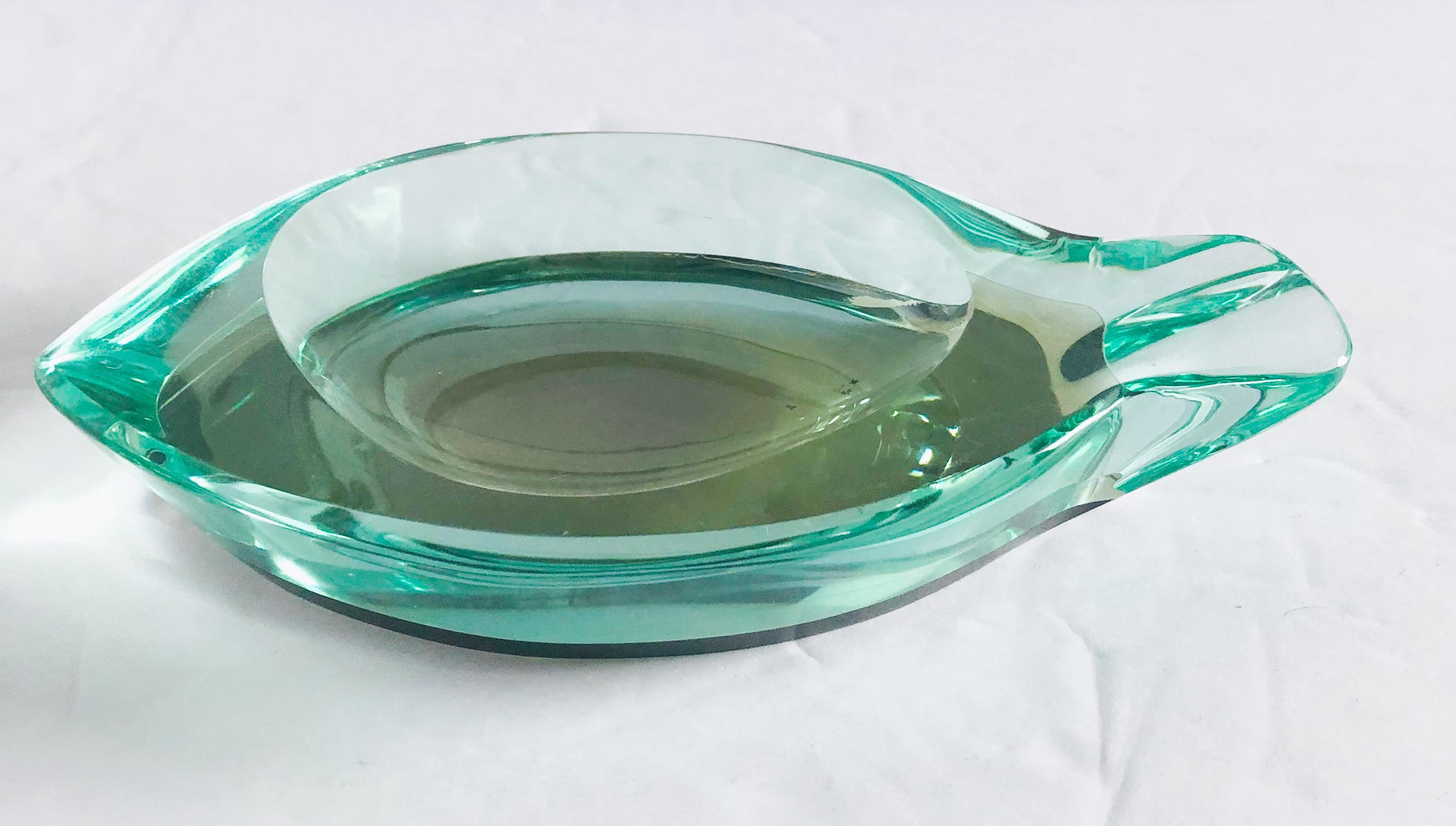 Aschenbecher aus abgeschrägtem Glas von Fontana Arte im Angebot 2