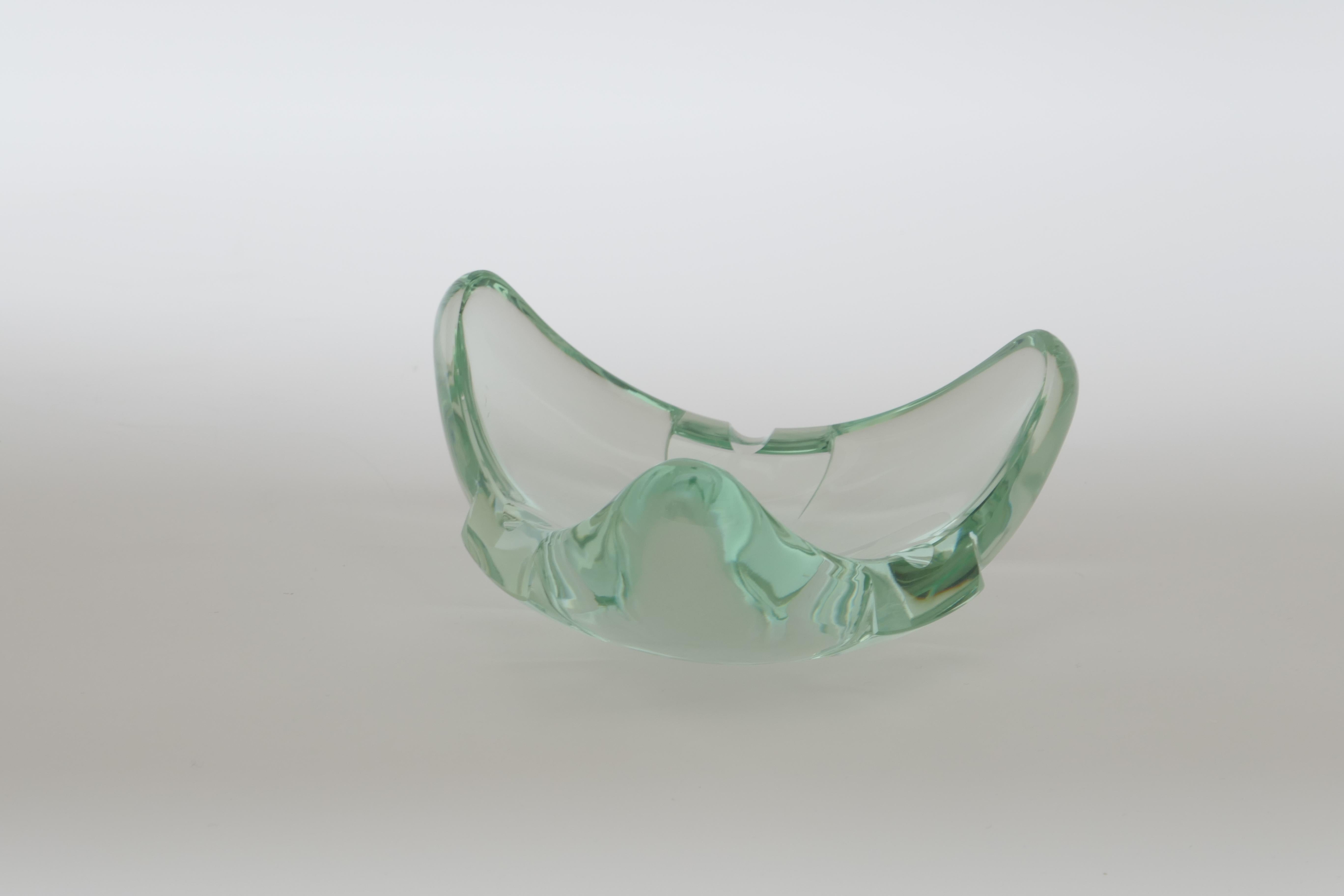 Beveled Glass Ashtray or Vide Poche, Italy 1960s, Attributed to Fontana Arte In Good Condition In London, GB