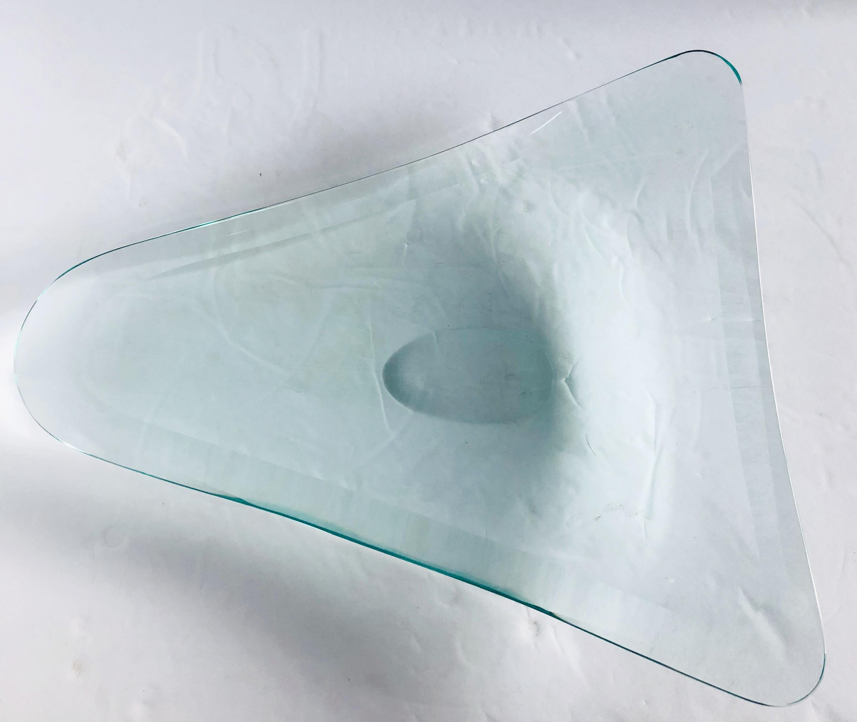 Tafelaufsatz aus abgeschrägtem Glas von Fontana Arte (Moderne der Mitte des Jahrhunderts) im Angebot