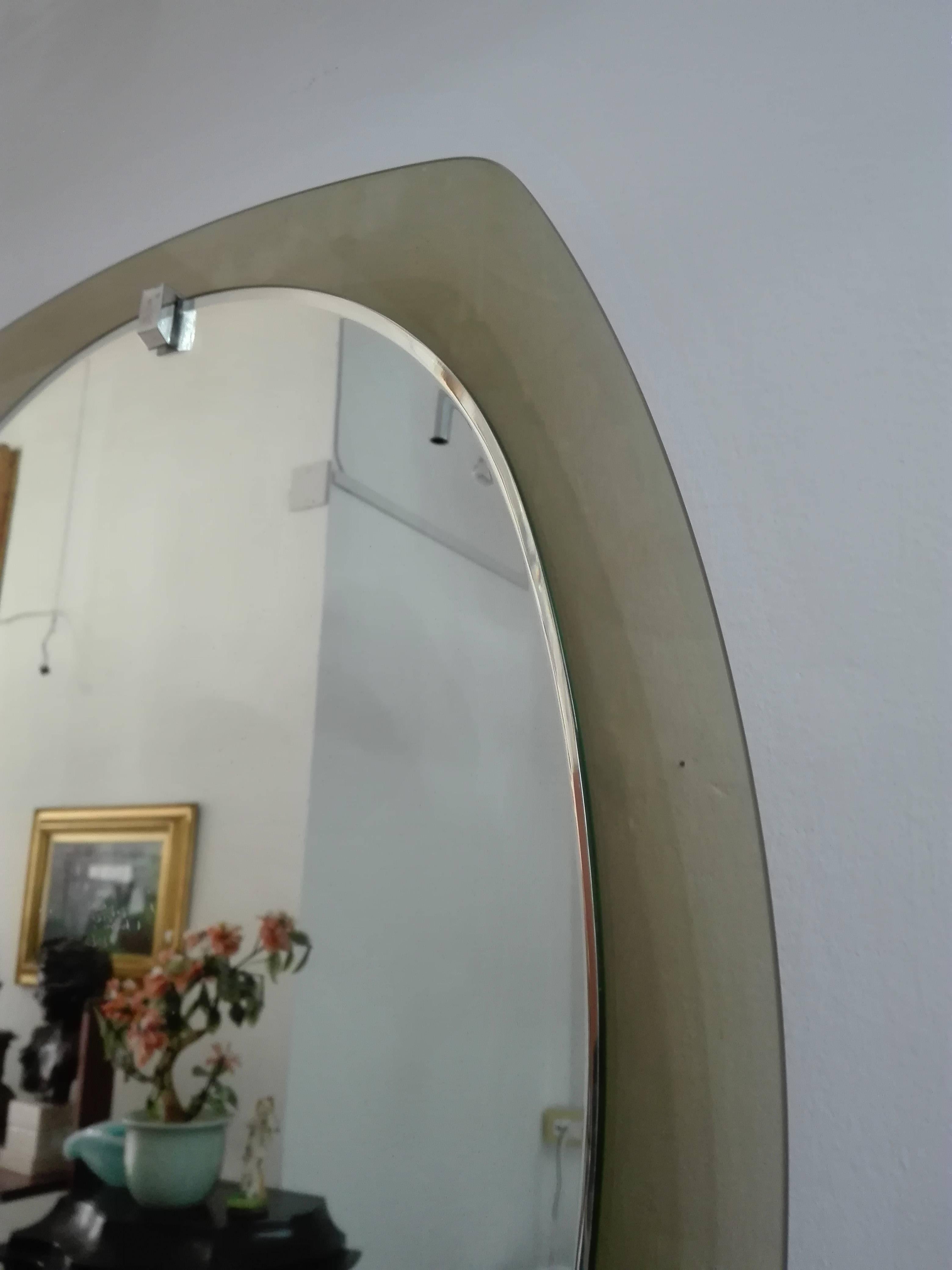 Beveled Mirror from Veca, Italy, 1960s In Excellent Condition In Palermo, Italia
